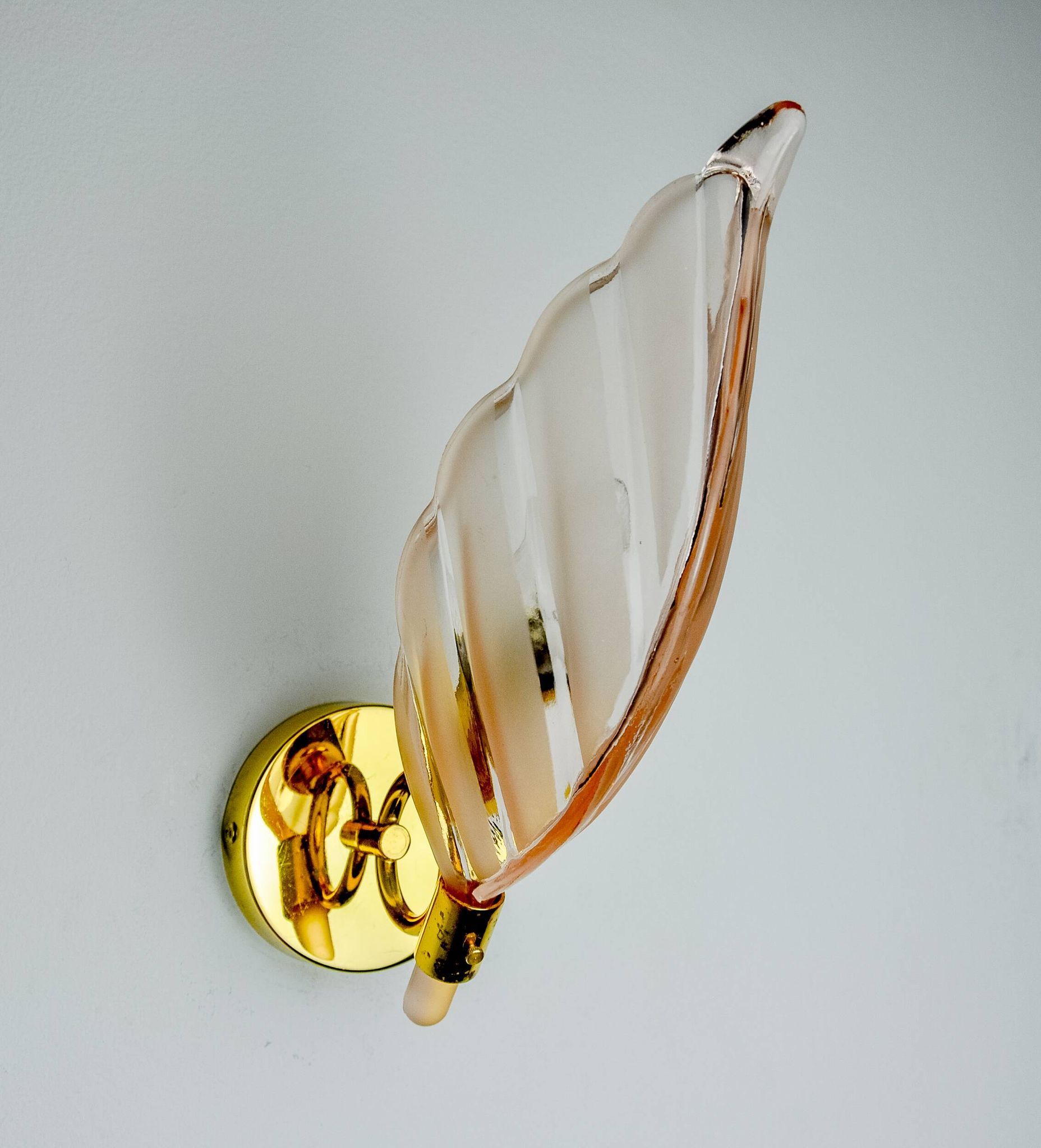 Applique murale florale, verre de Murano rose, Italie, 1970