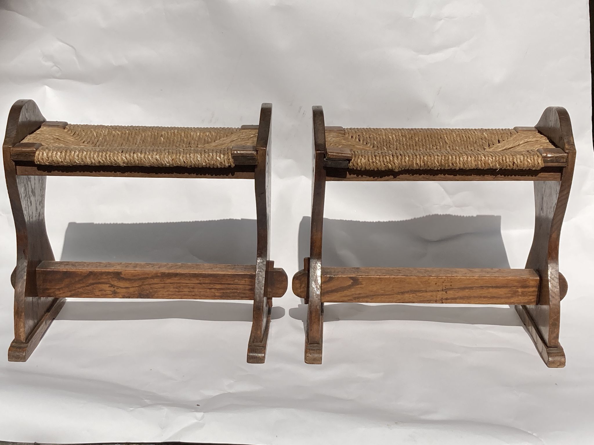 Tabouret en osier monastry antique ou hocker