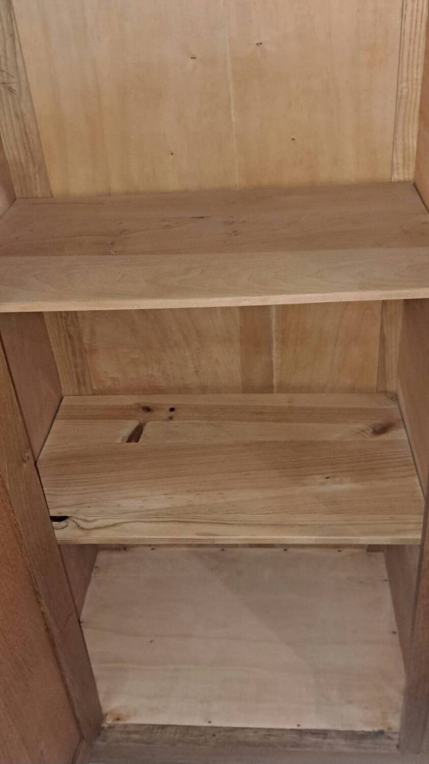 Asymmetrical wardrobe