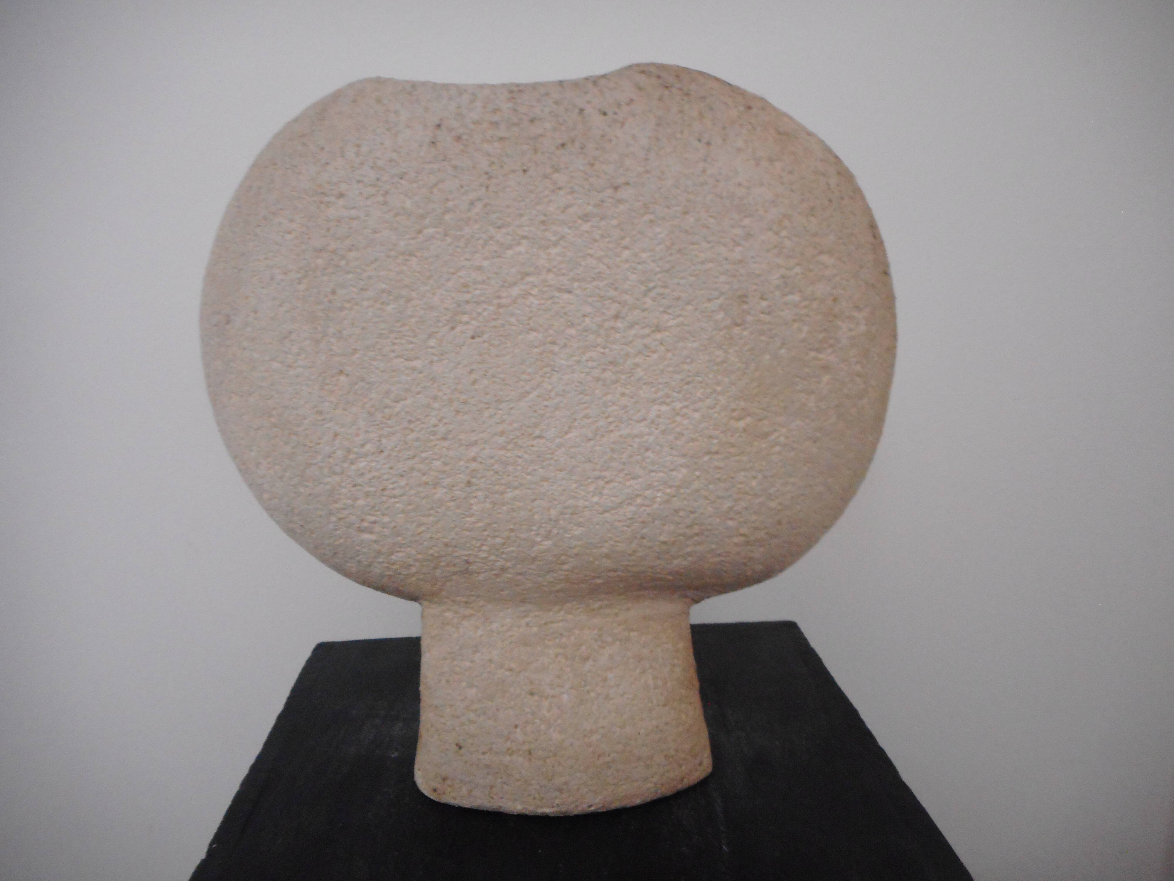 Double antropomorph stone vase