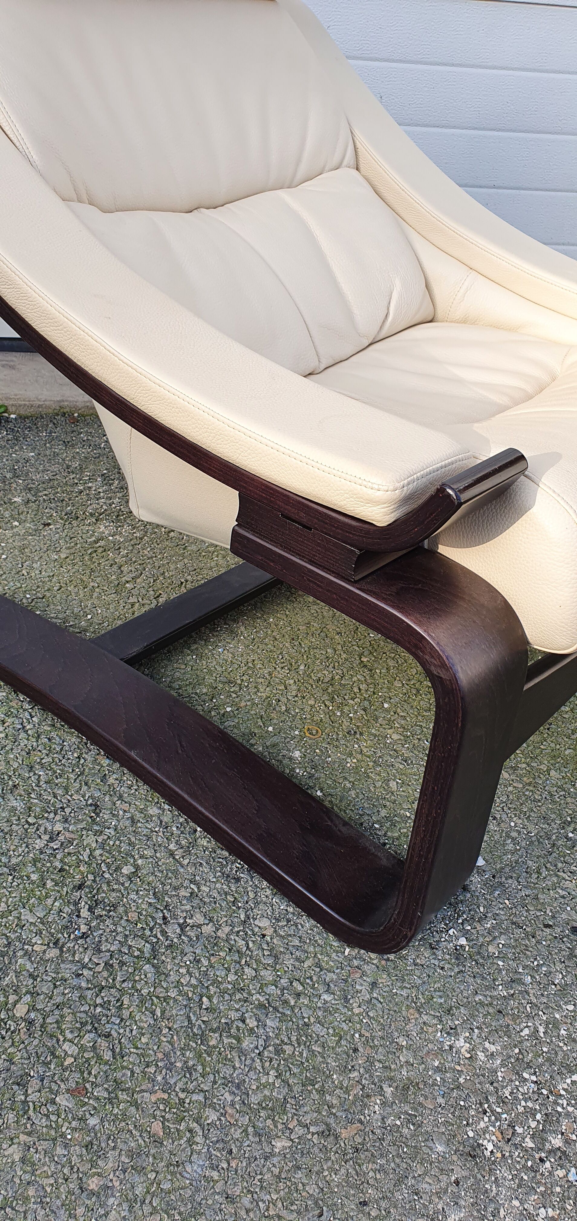 Royal Royal Seat of Roche Bobois