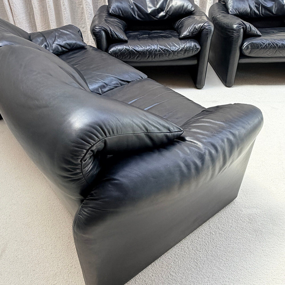 First edition Maralunga set, Vico Magistretti, Cassina, Italy, 1970s.