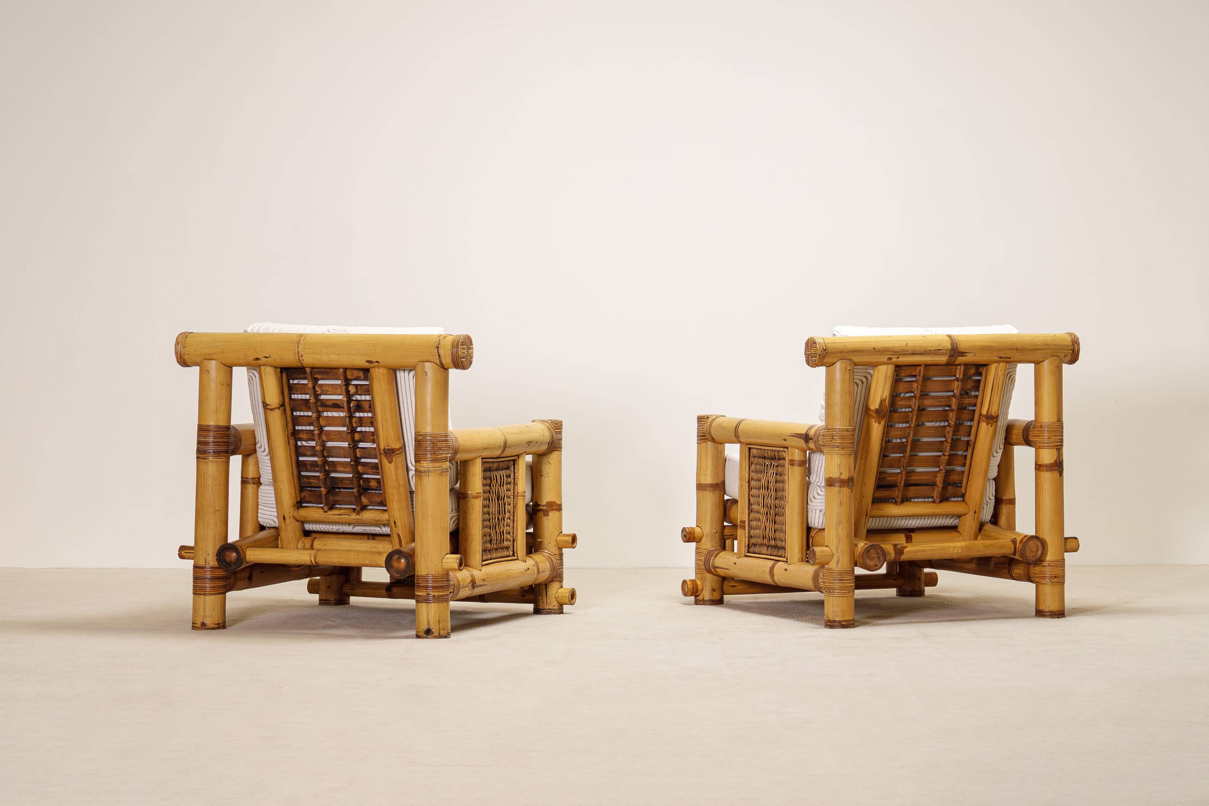 Paire de fauteuils en bambou, coussins Pierre Frey, travail français, vers 1960-70