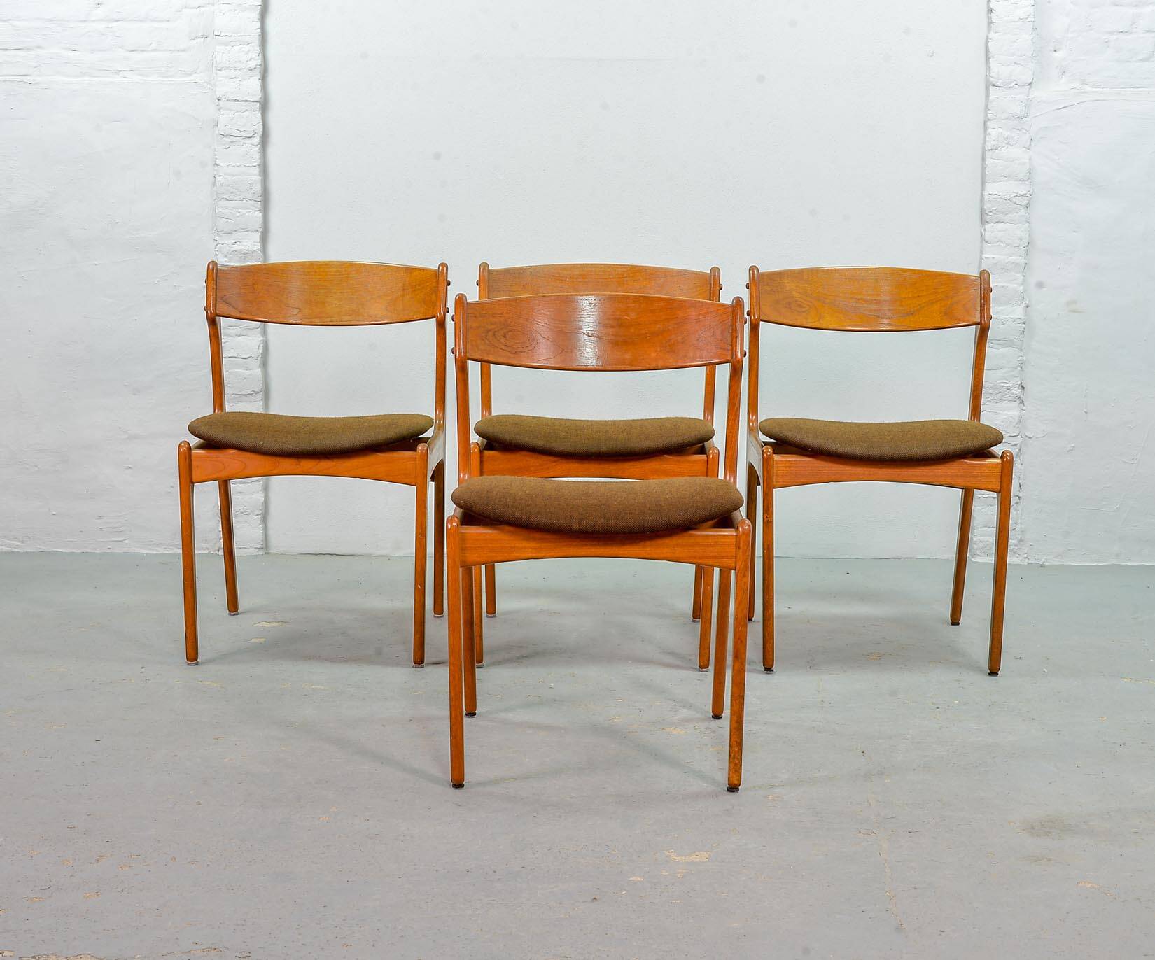 Erik Buch Danish Design Teak Dining Chairs for Oddense Maskinsnedkeri 1960s