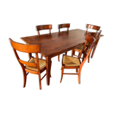 Table et chaises en merisier