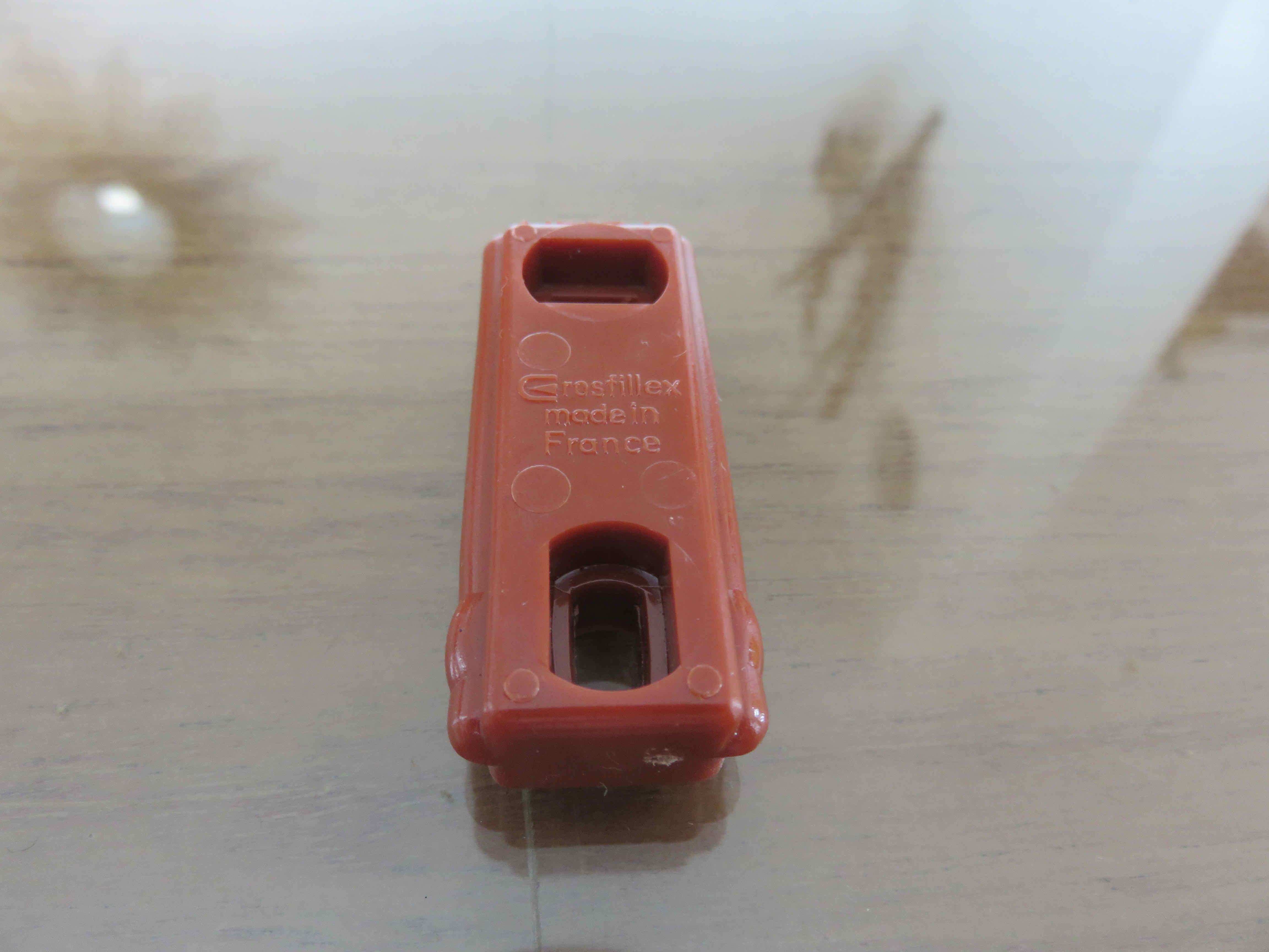 Series of 3 wall hooks grosfillex 70s