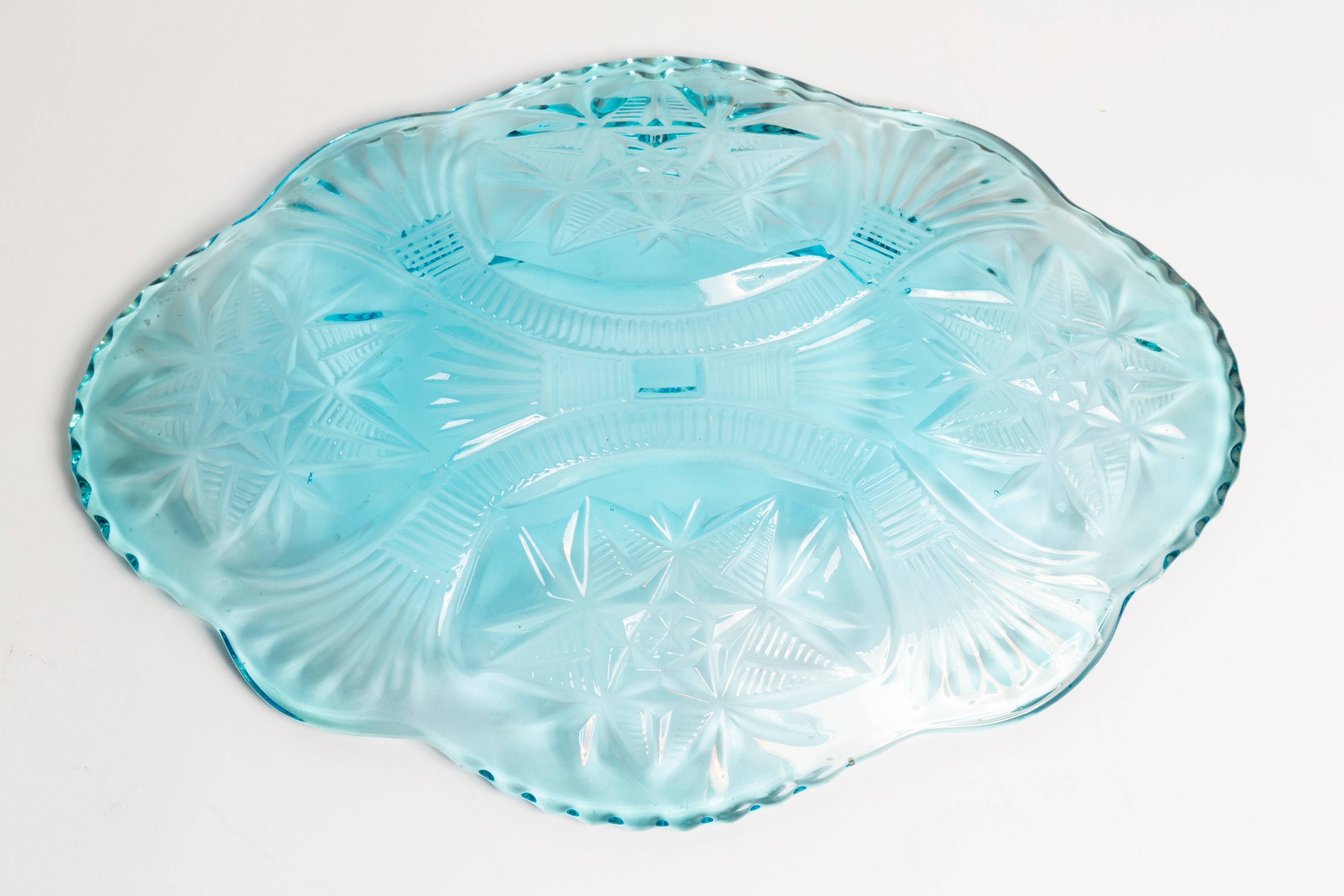 Light blue decorative glass plate, mid-century, Italy, 1960s.