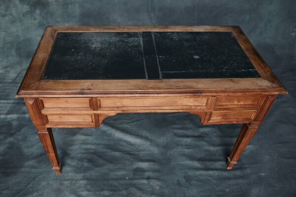 Bureau ancien en bois avec plateau gainé et 5 tiroirs