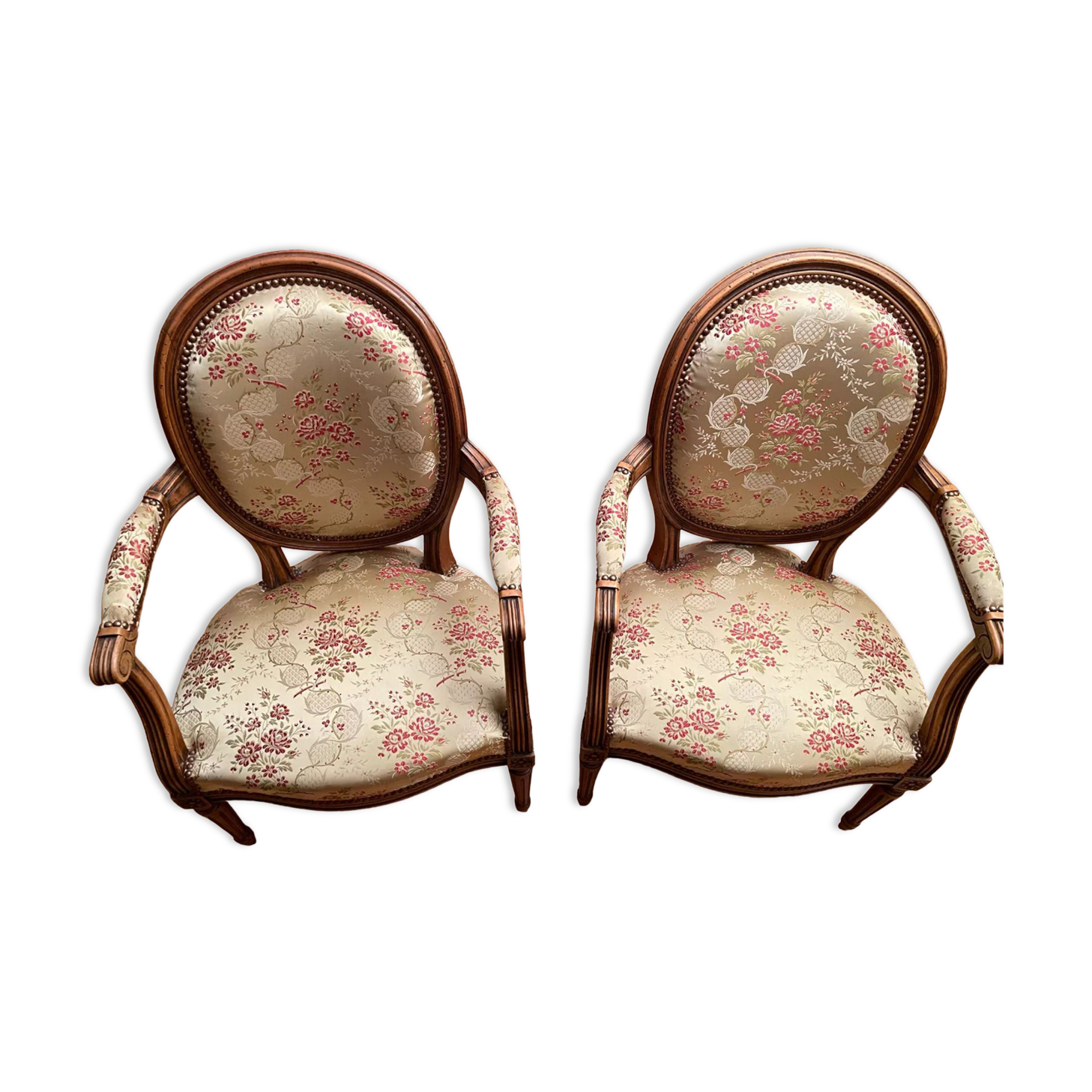 Pair of armchairs Louis XV/Louis XVI, medallion