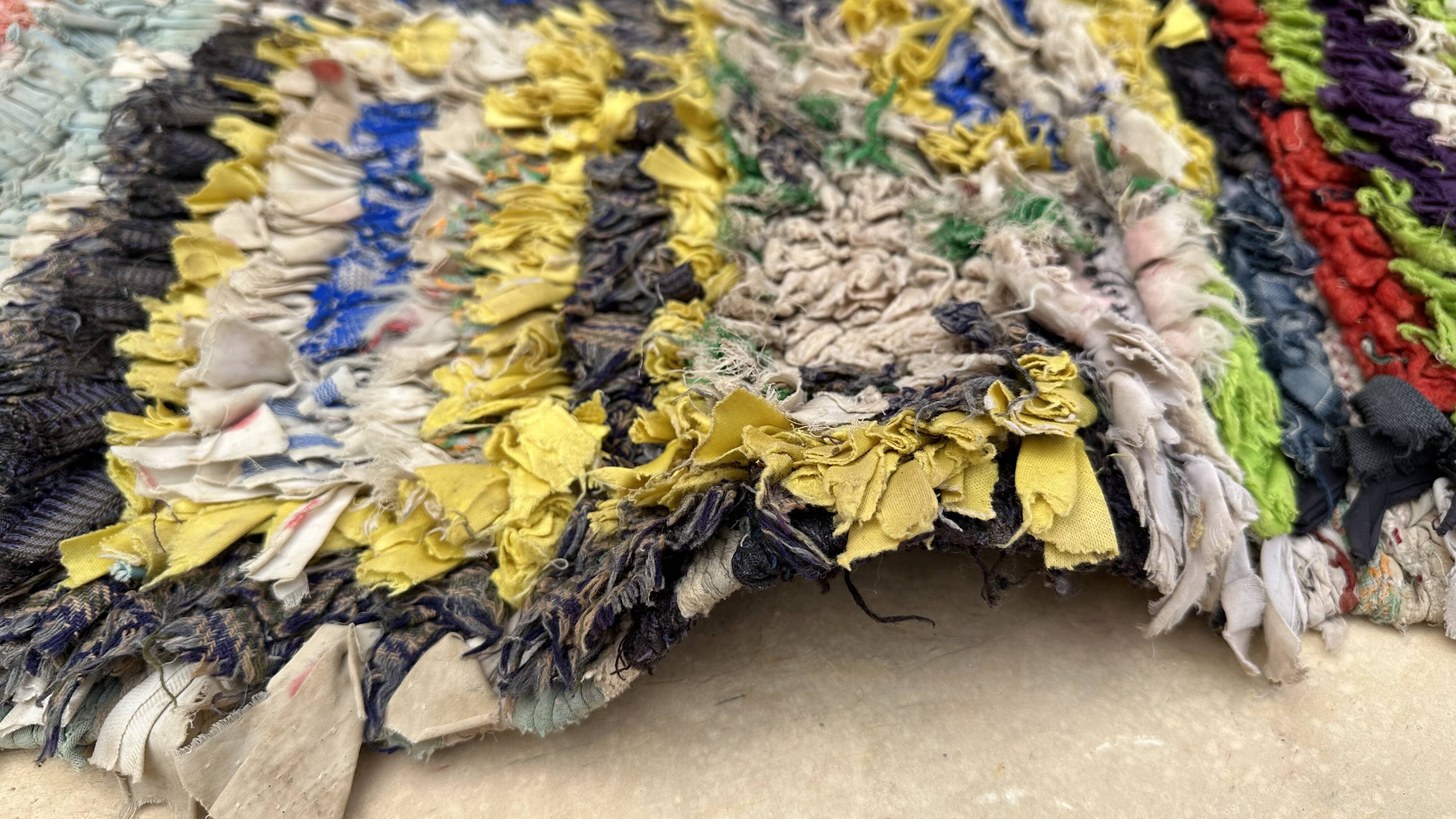 Colorful Boucherouite Berber rug - 153 x 157 cm