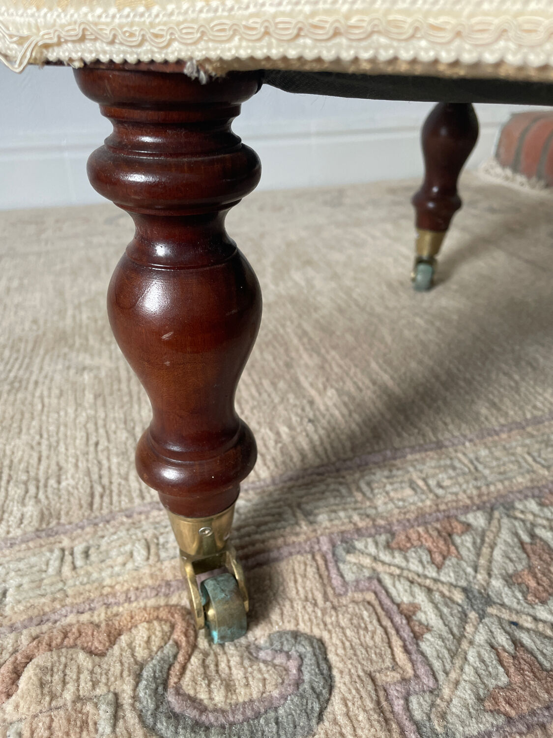 Victorian mahogany daybed.