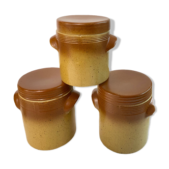 Vintage sandstone pots