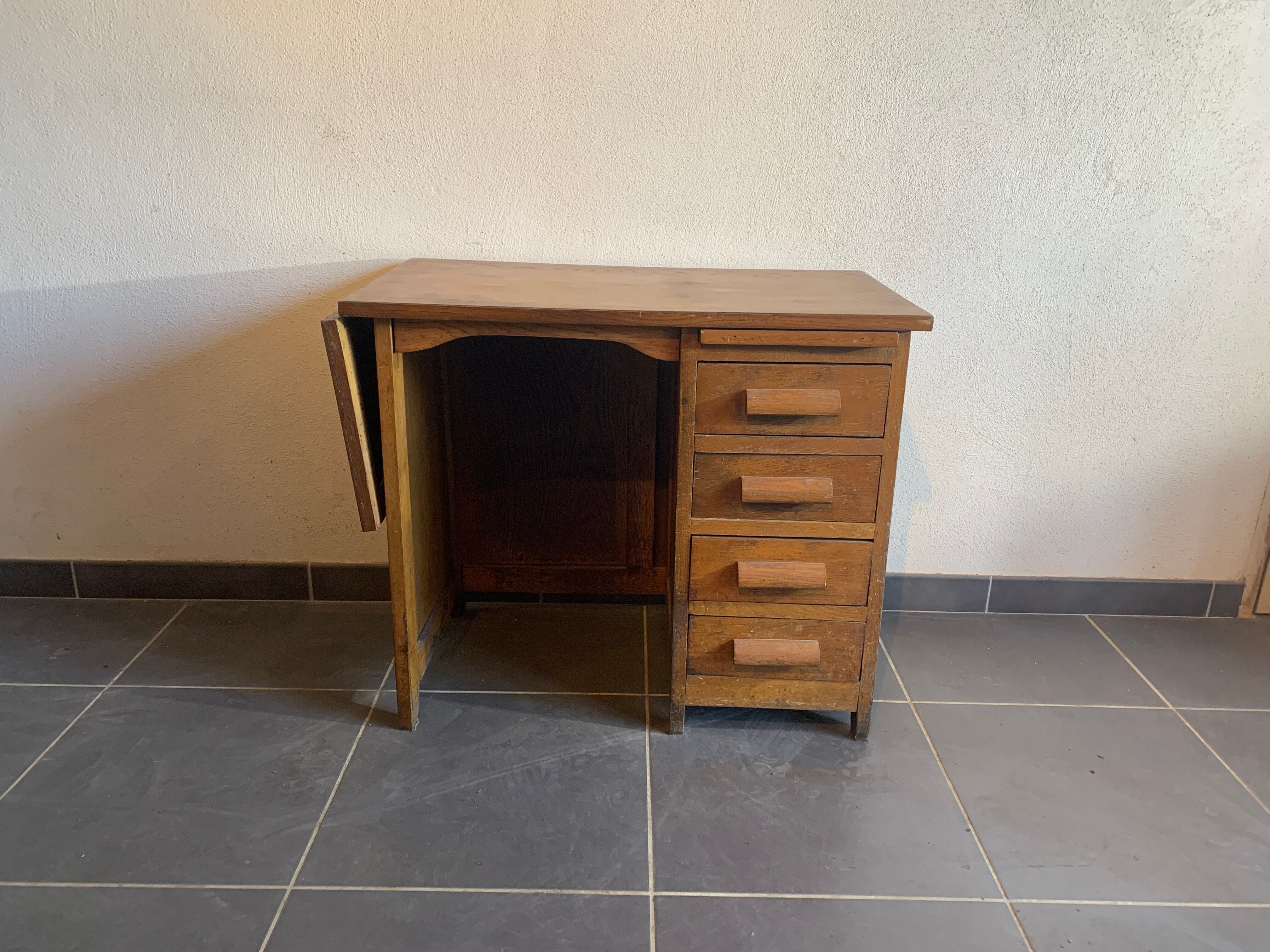 Bureau d’enfant