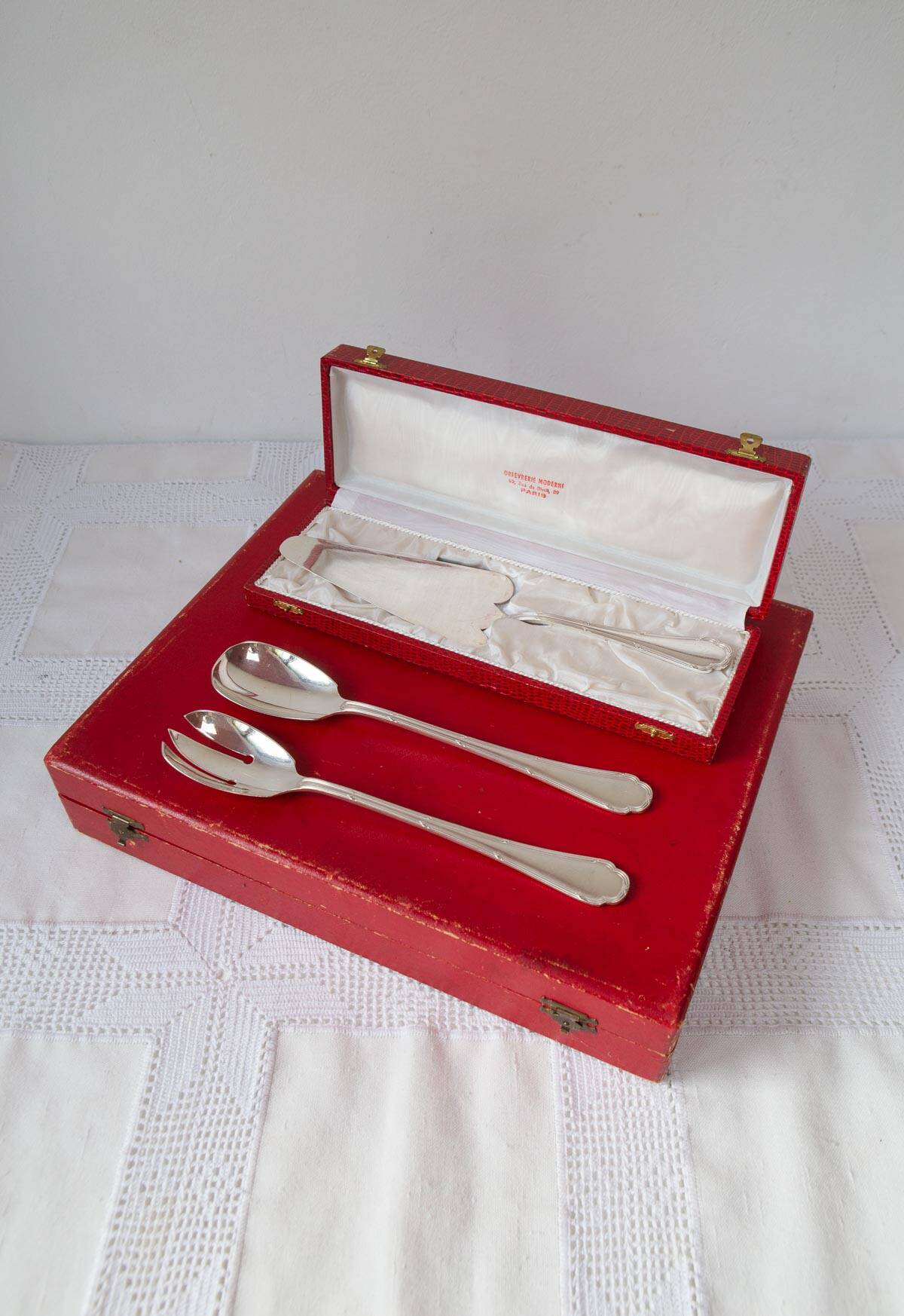 Cutlery set for 12 Ercuis “Trianon”, circa 1940 (40 pieces)