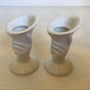 Paire de petits vases bougeoirs mains