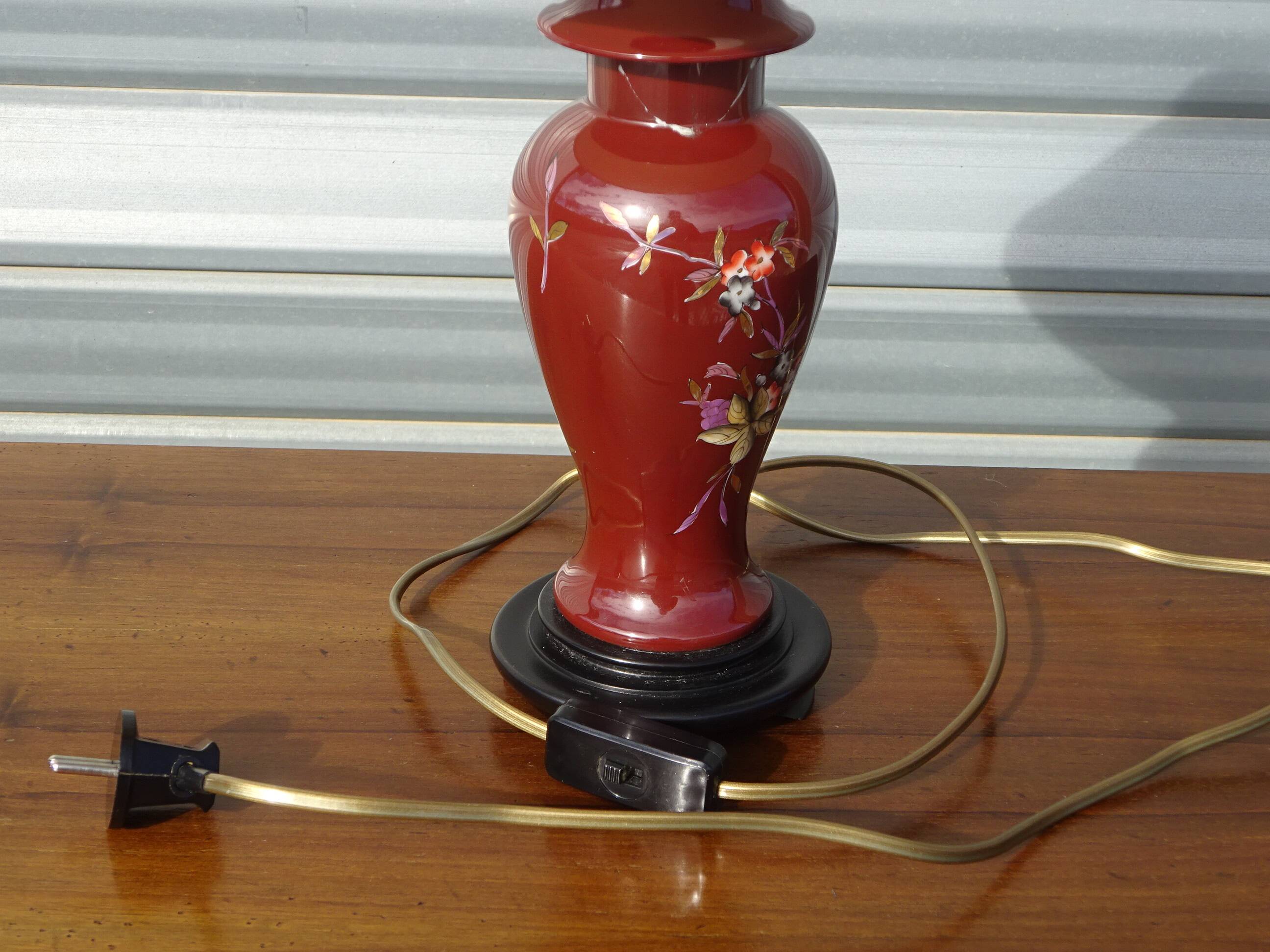 pair of bedside lamps in Limoges porcelain