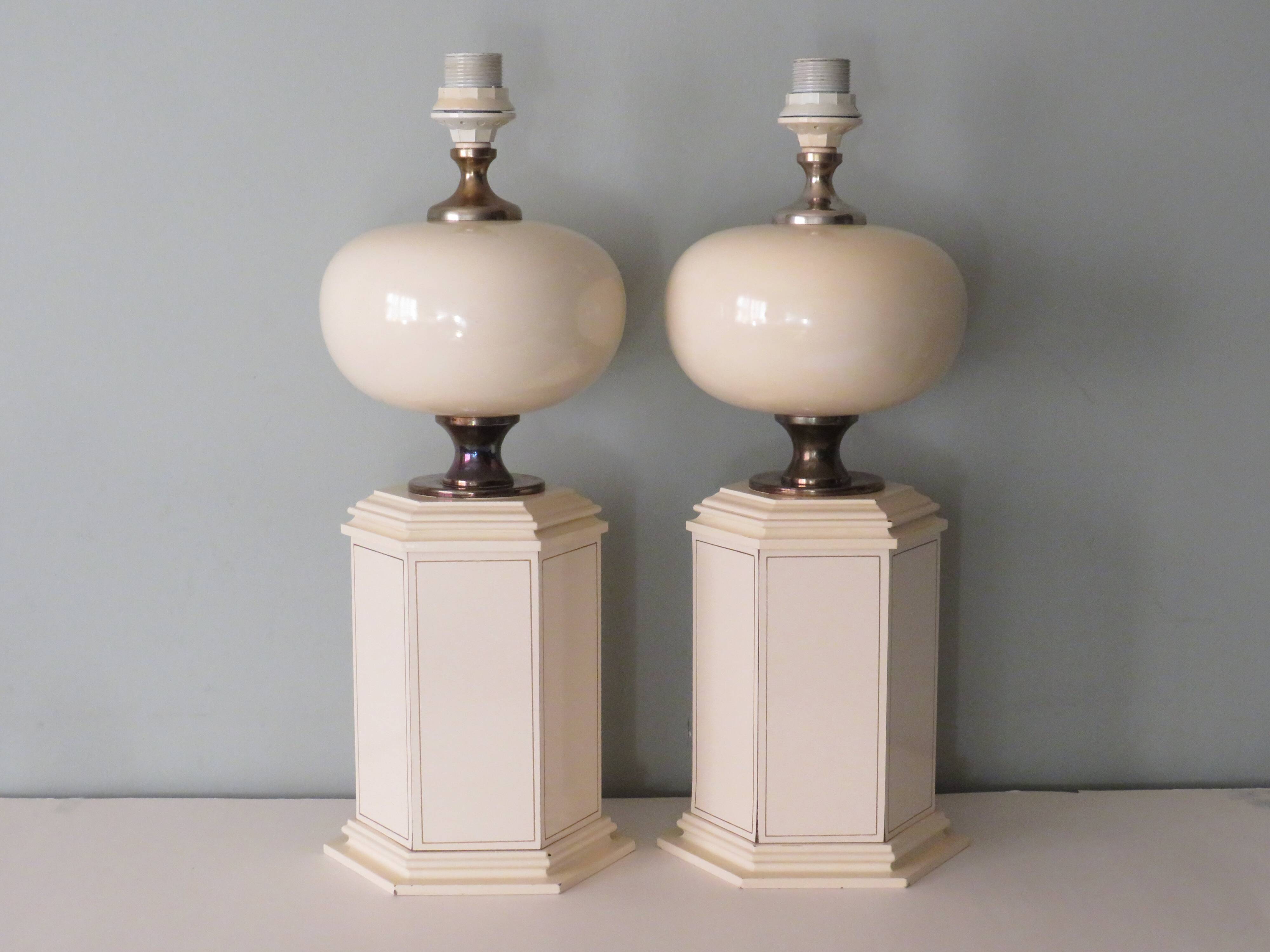 Suite of 2 table lamps from maison Le Dauphin, France 1960-1970