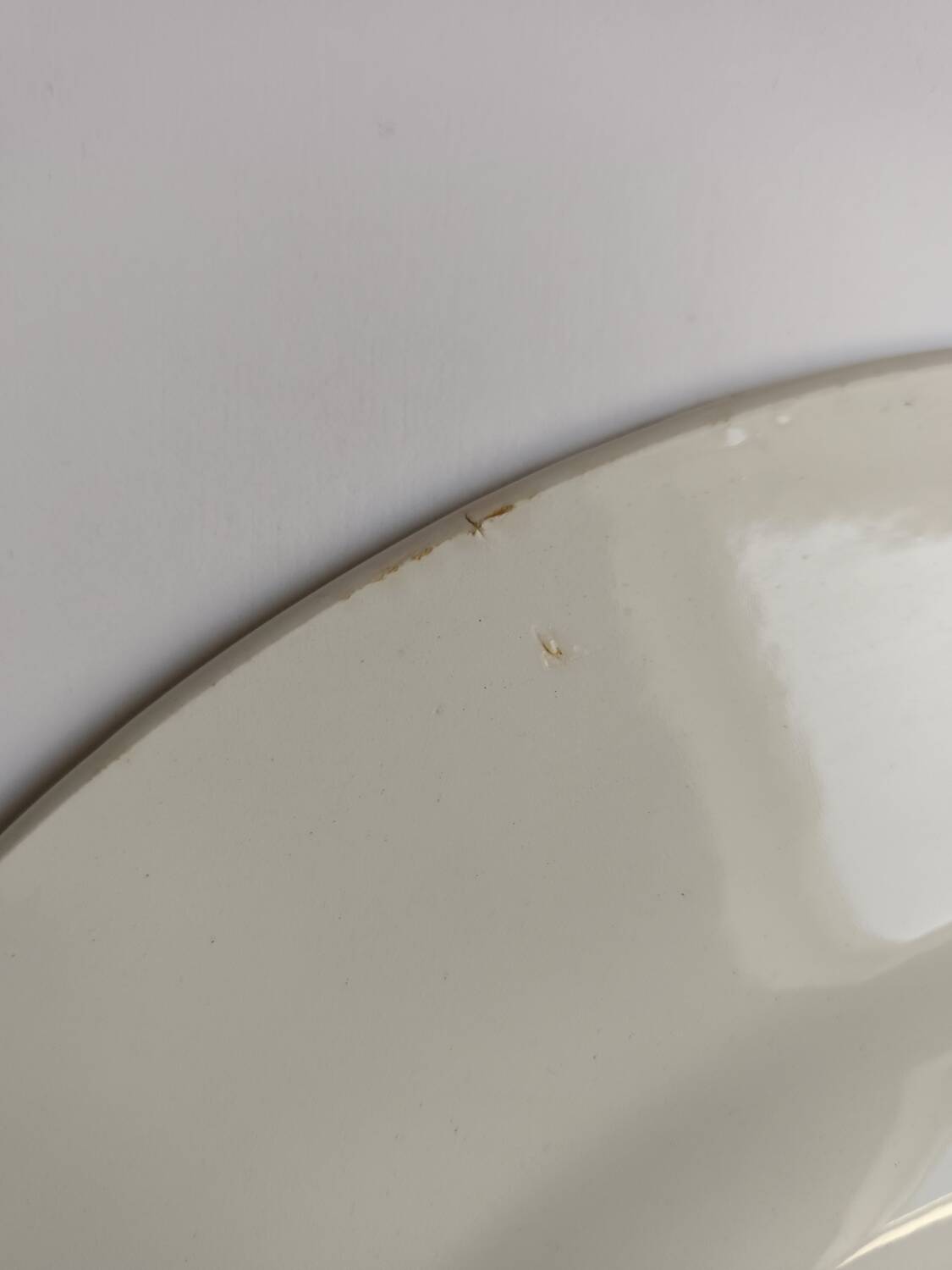 Saint Amand Monaco white and yellow dish