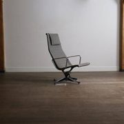 Early edition Eames EA124 Aluminium Group lounge chair by Herman Miller, 1970s