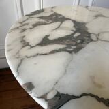 Tulip table by Eero Saarinen for KNOLL