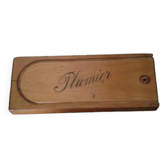 Plumier en bois