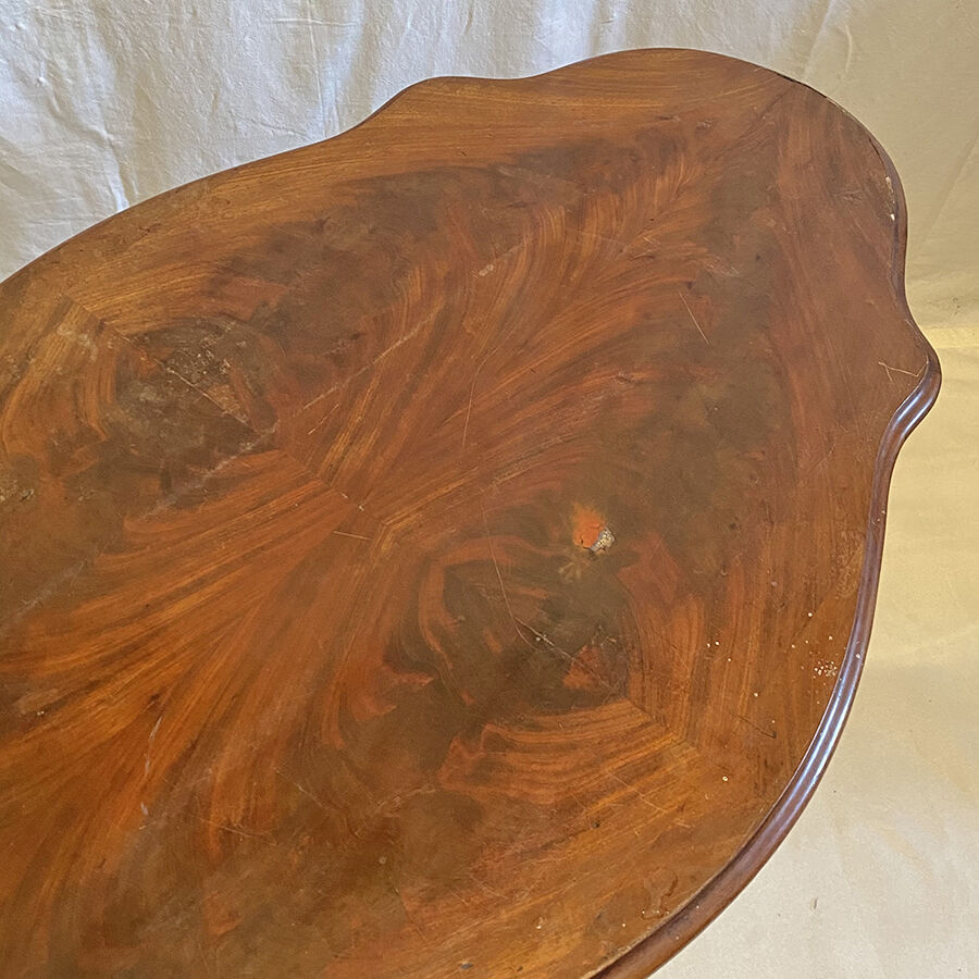 Napoleon III fiddled form table