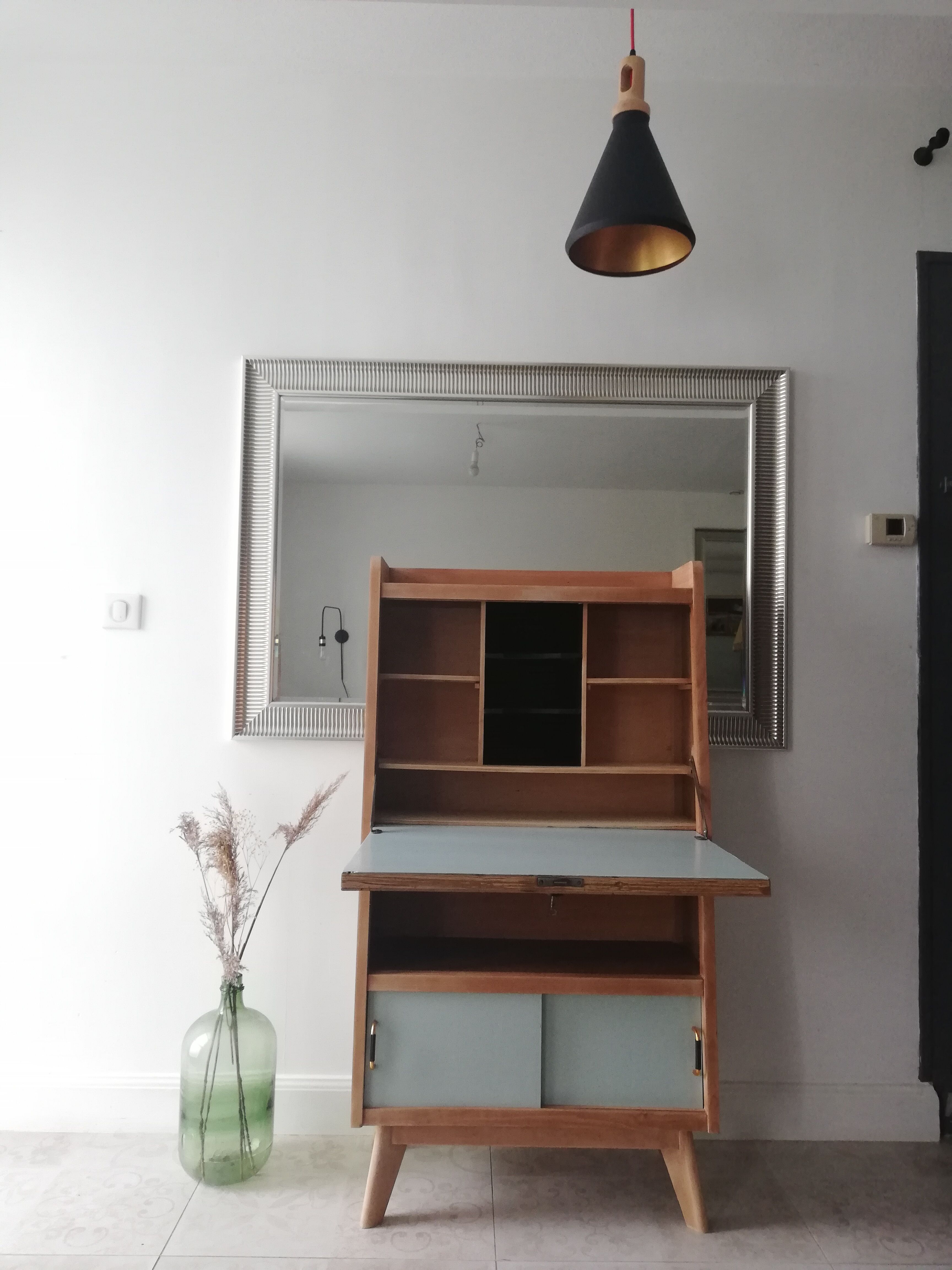 Vintage 50s office secretary