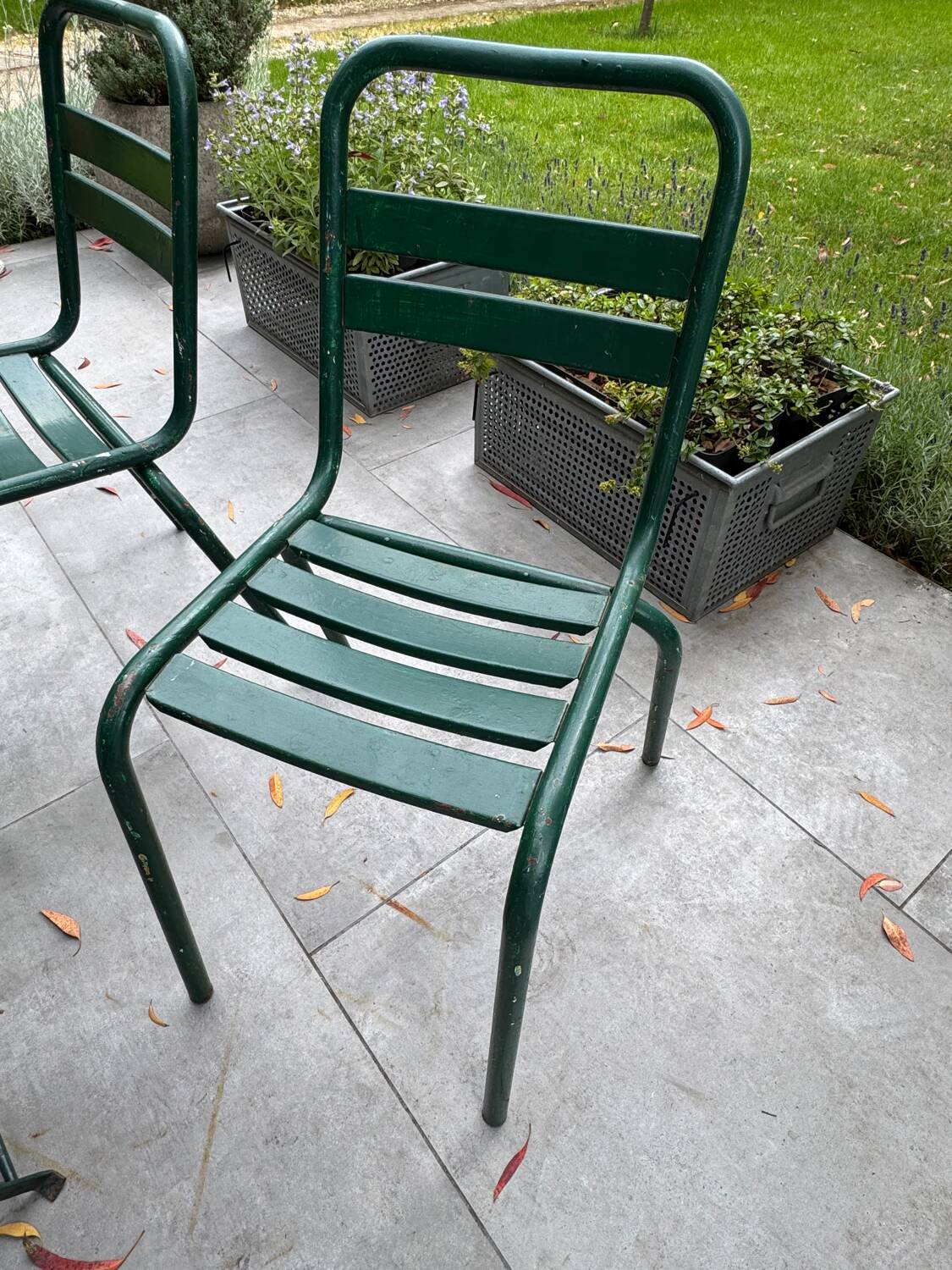 Metal garden furniture