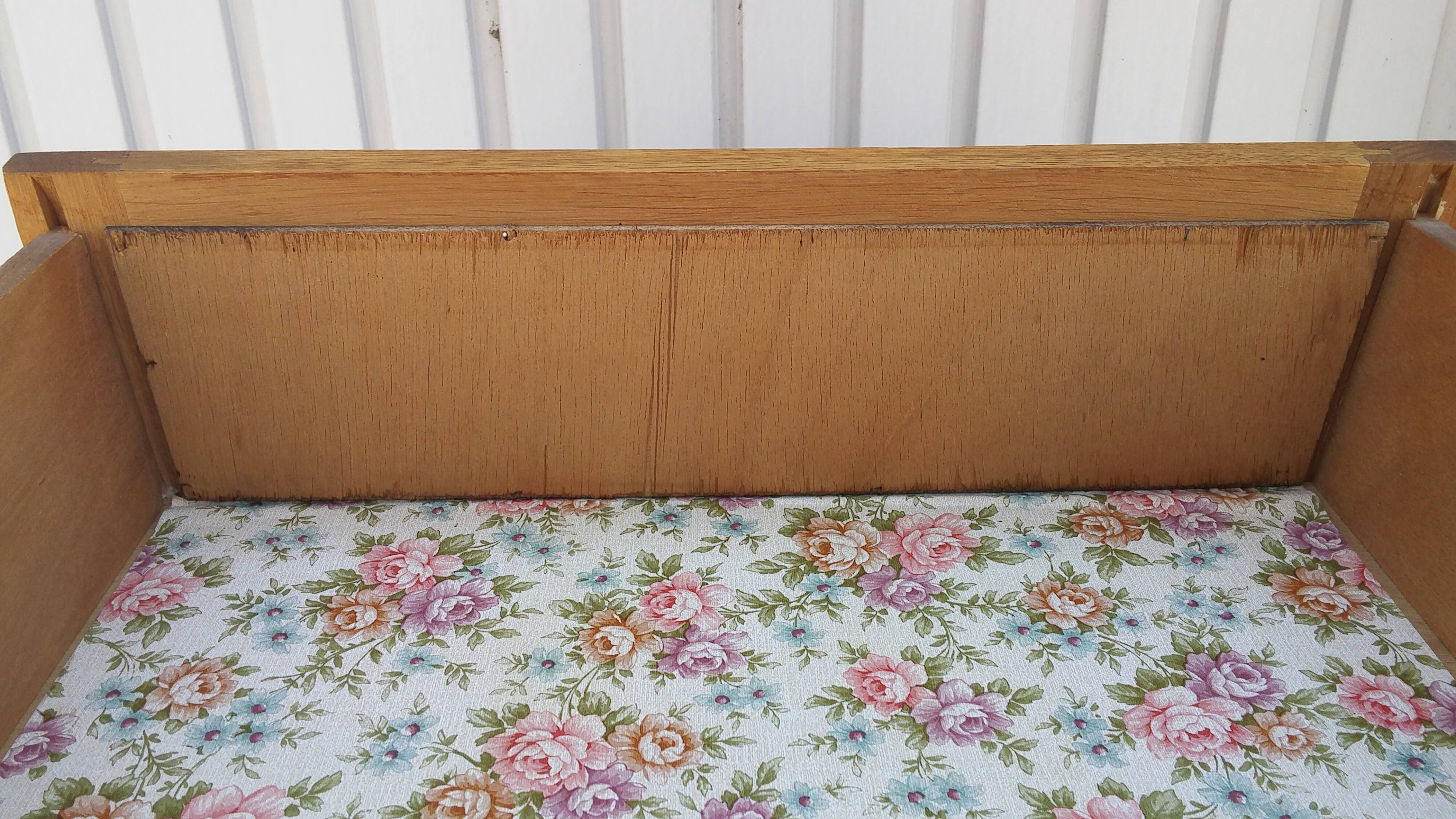 Dresser in oak and wicker