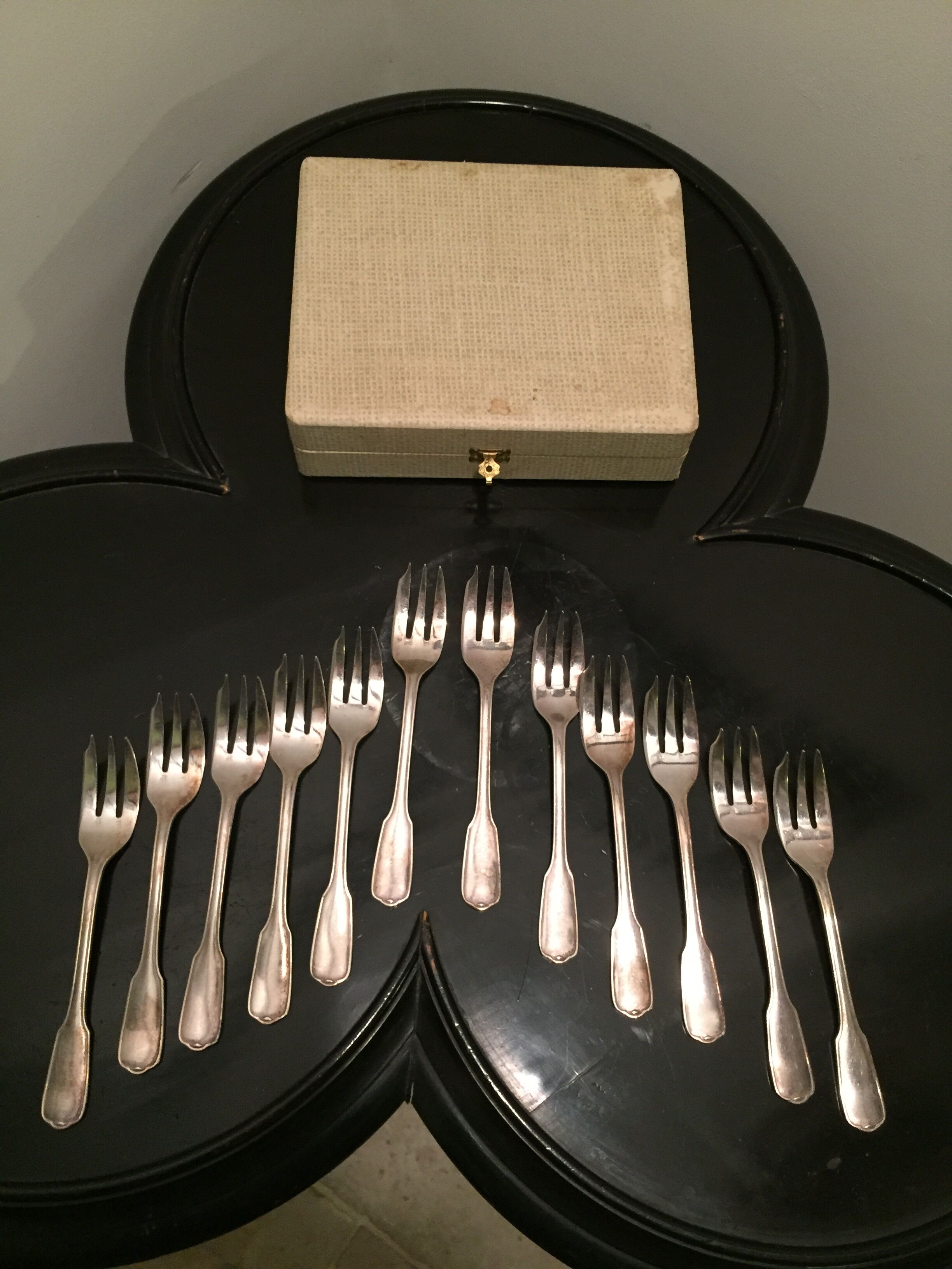 Dessert cutlery service 12 silver metal forks