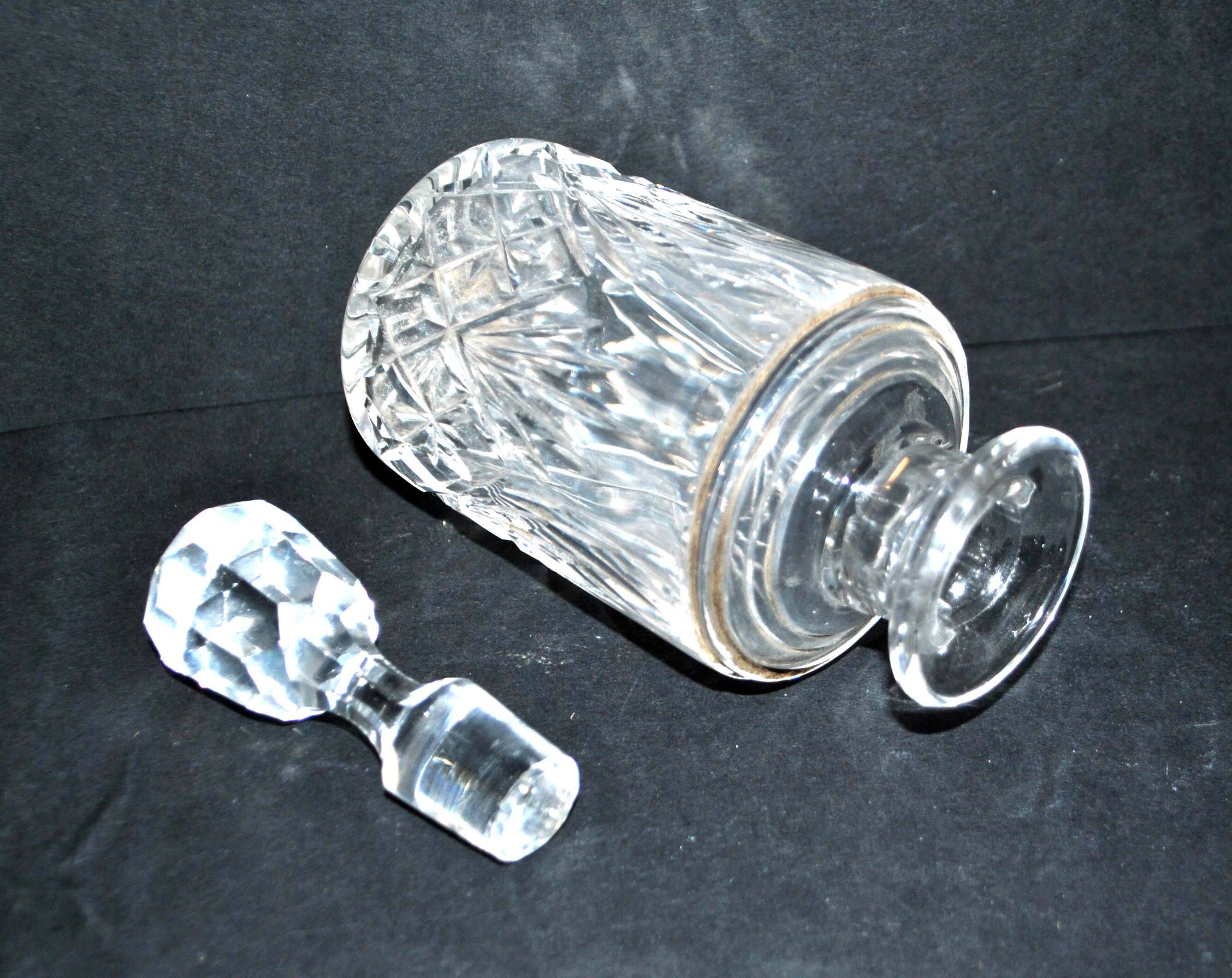 Carafe - Saint-Louis crystal toilet bottle, cut Massenet model