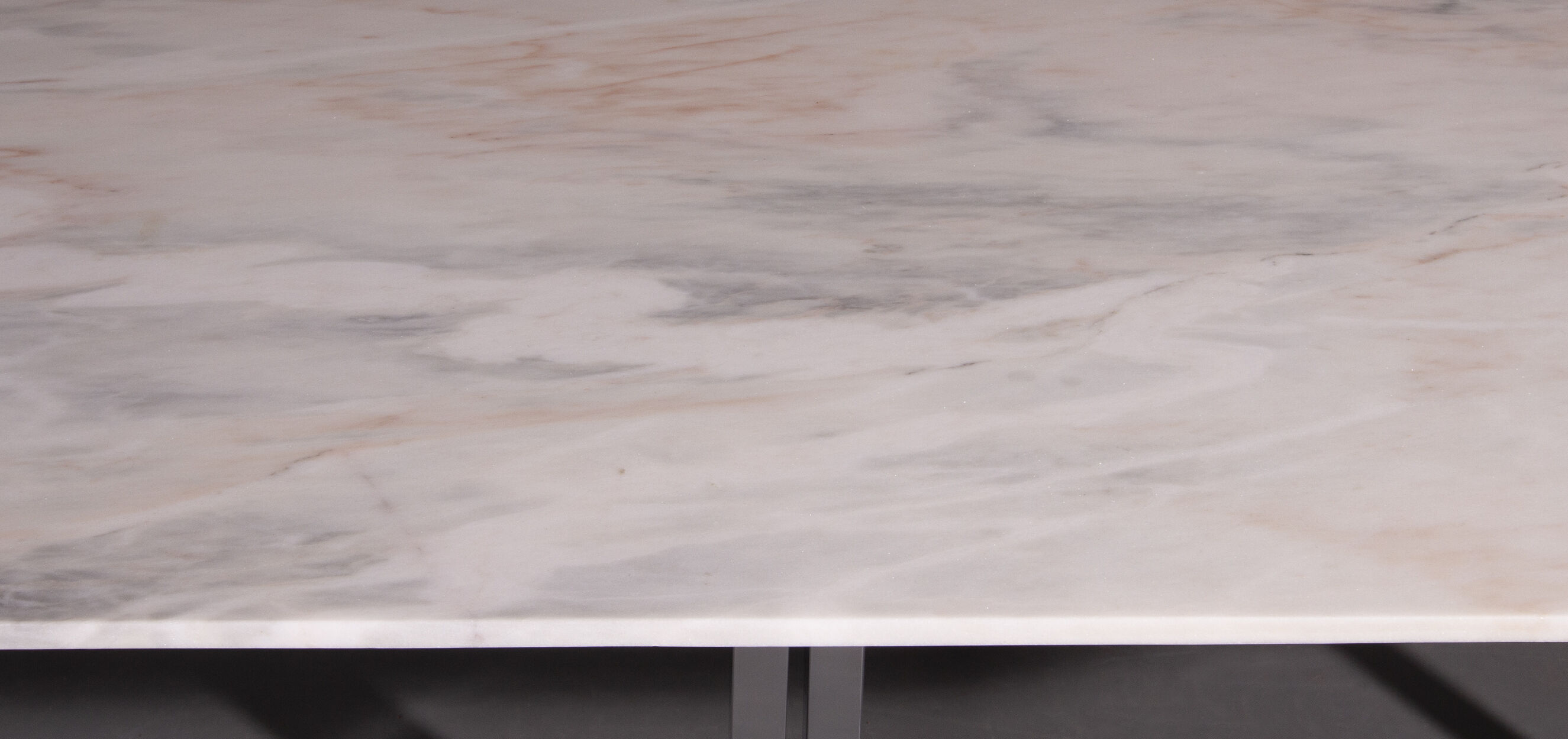 Dining table with oval Carrara marble top