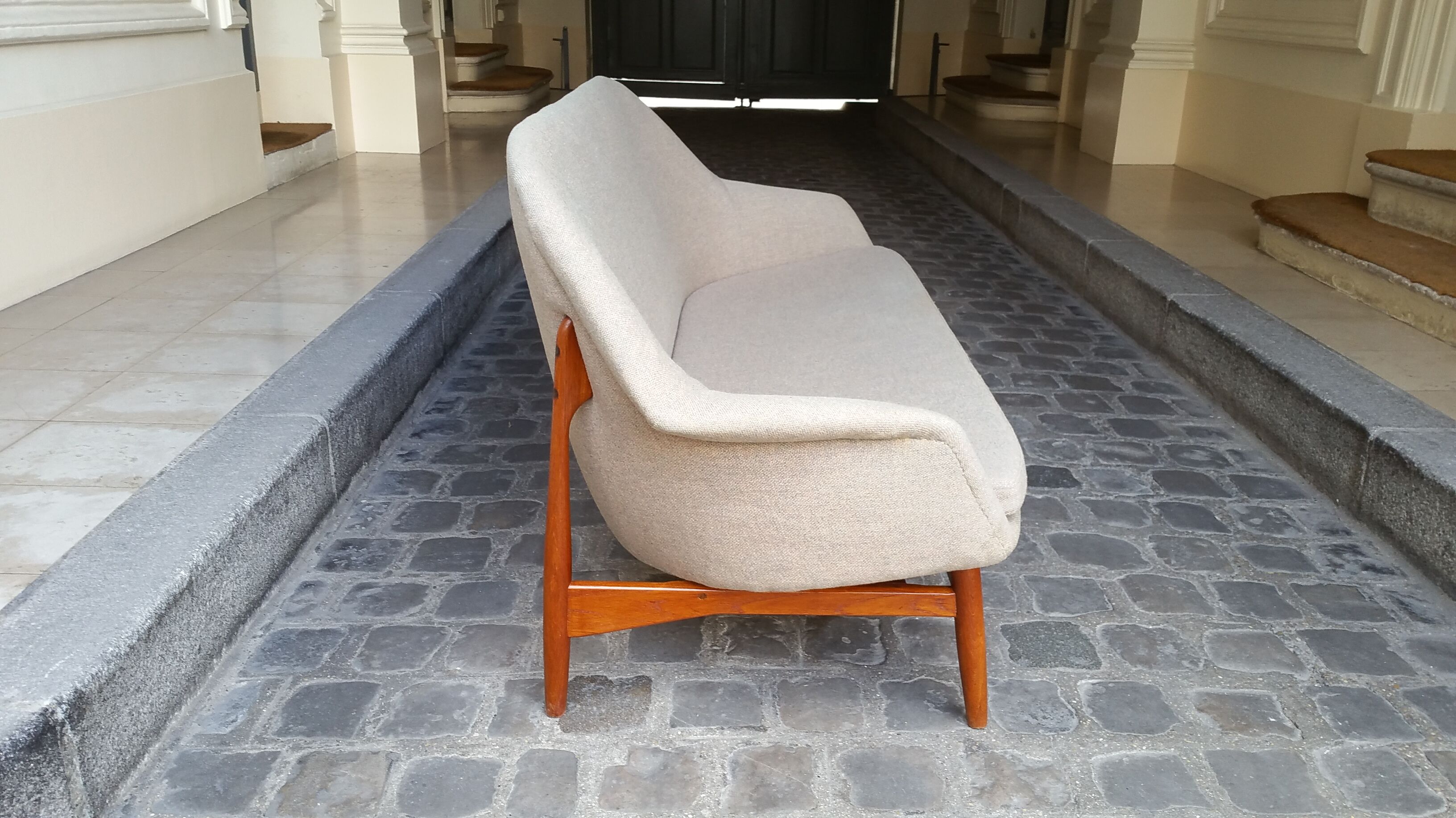 Sofa organic Danish Ib Kofod - Larsen for Carlo Gahrn of 1957