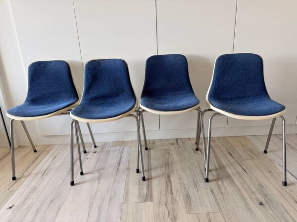 Suite de 4 chaises vintage Cojar – Design Fermigier – Mobilier Nationa