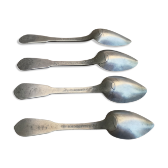 Set of 4 Old Spoons in Dwarf with surnames