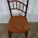 Antique bistro chair in turned wood from the early 20th century