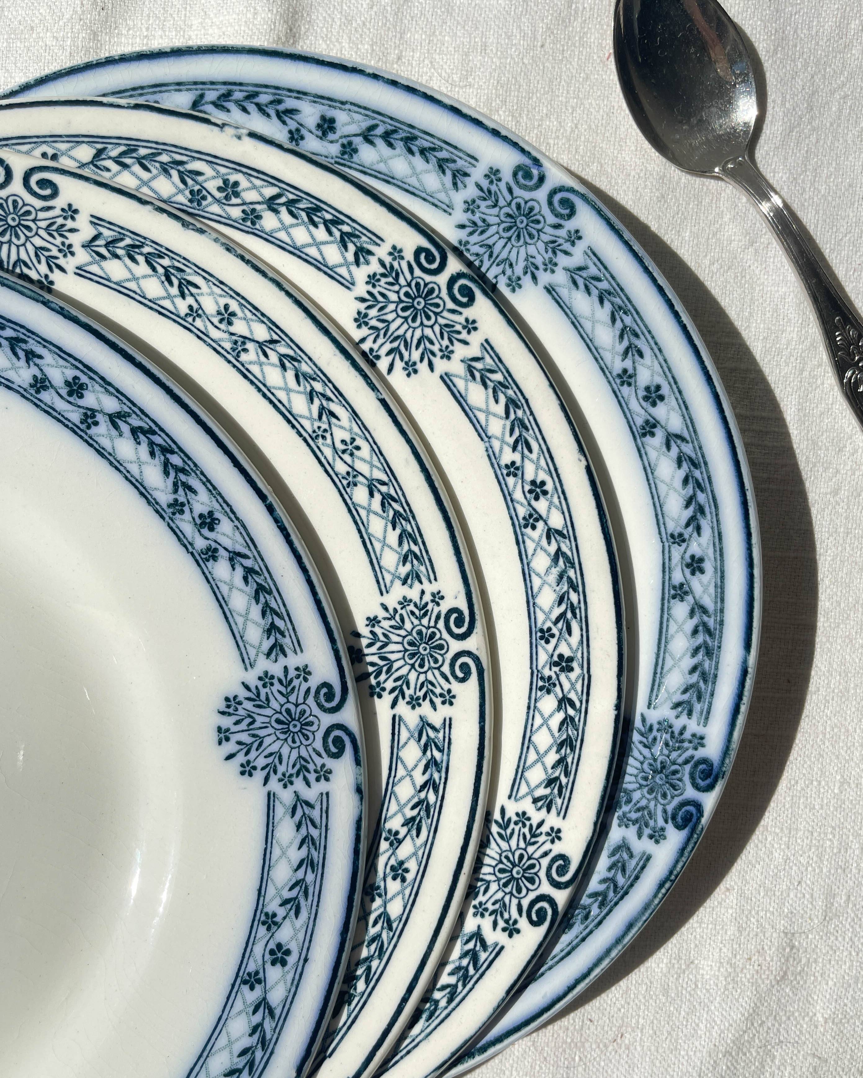 6 Small Plates Blue Iron Earth Salins Arbois Ennege model