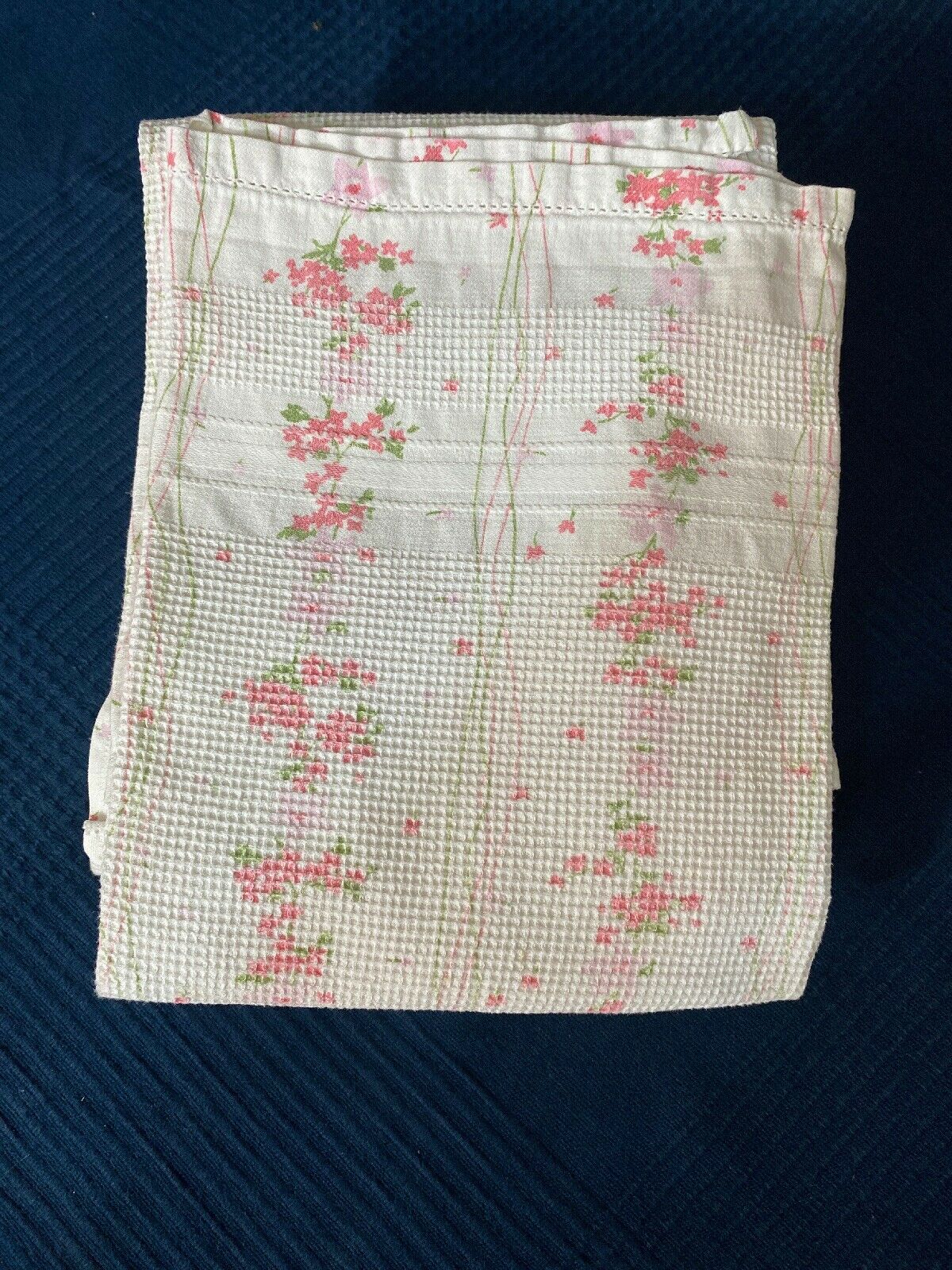 Lot of 6 flower pattern towels