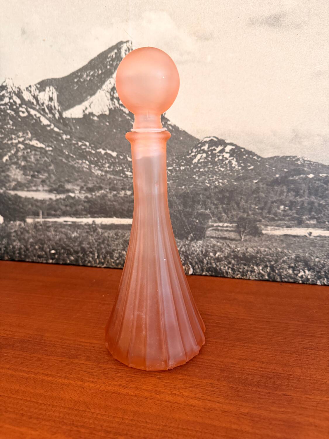 Pair of vanity bottles