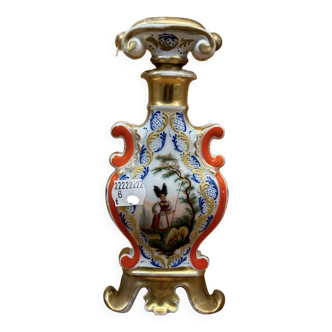 Small porcelain vase (B)