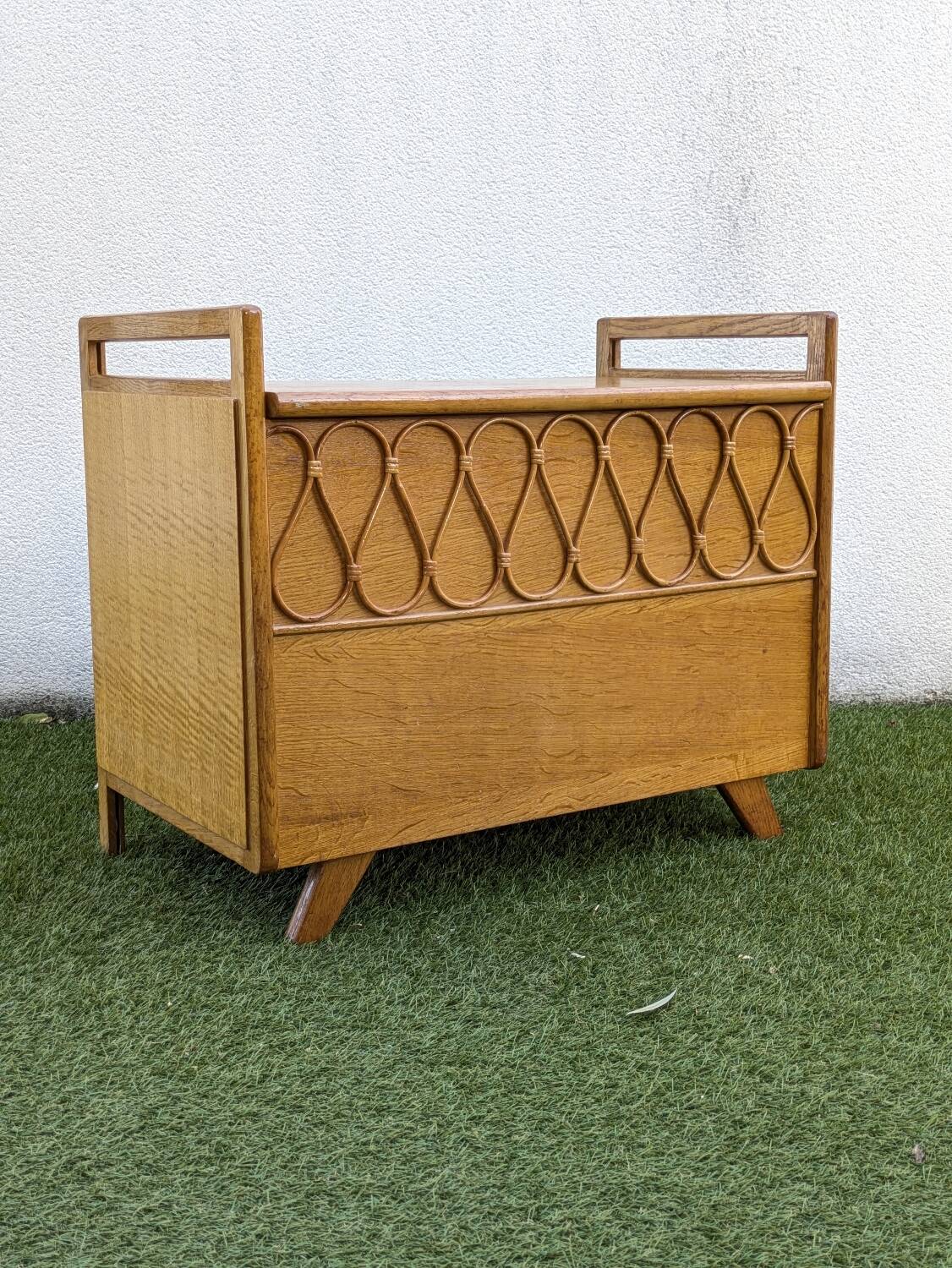 Vintage oak and rattan chest/bench – 1960s