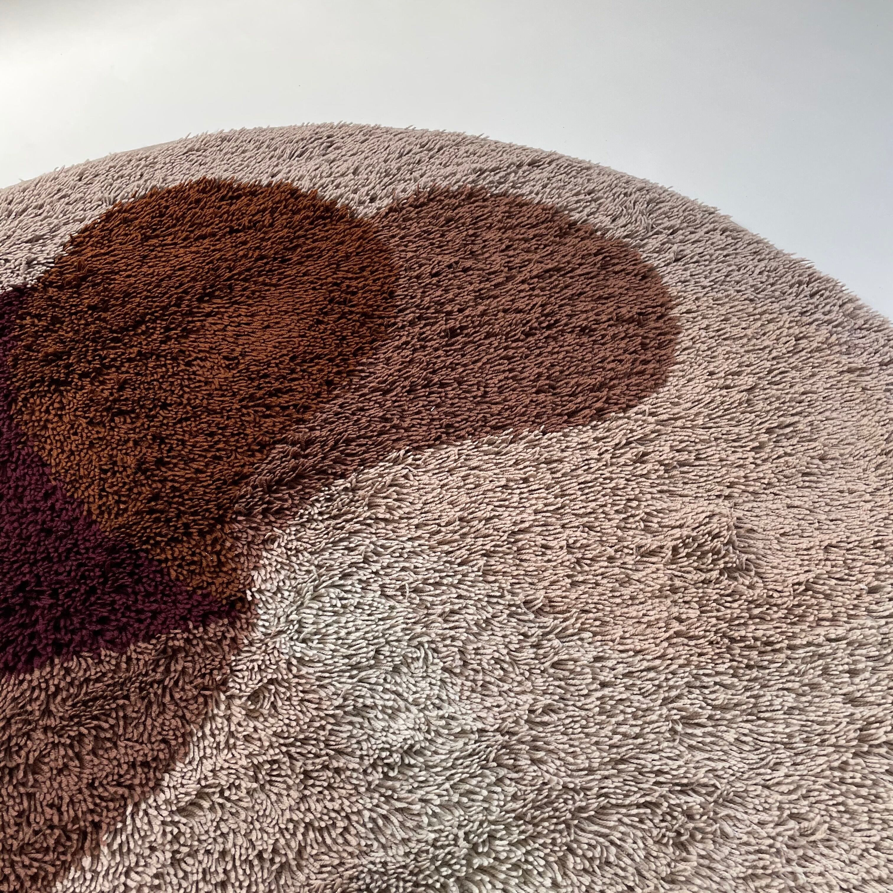 Multi-color high pile rug Desso, Netherlands, 128cm