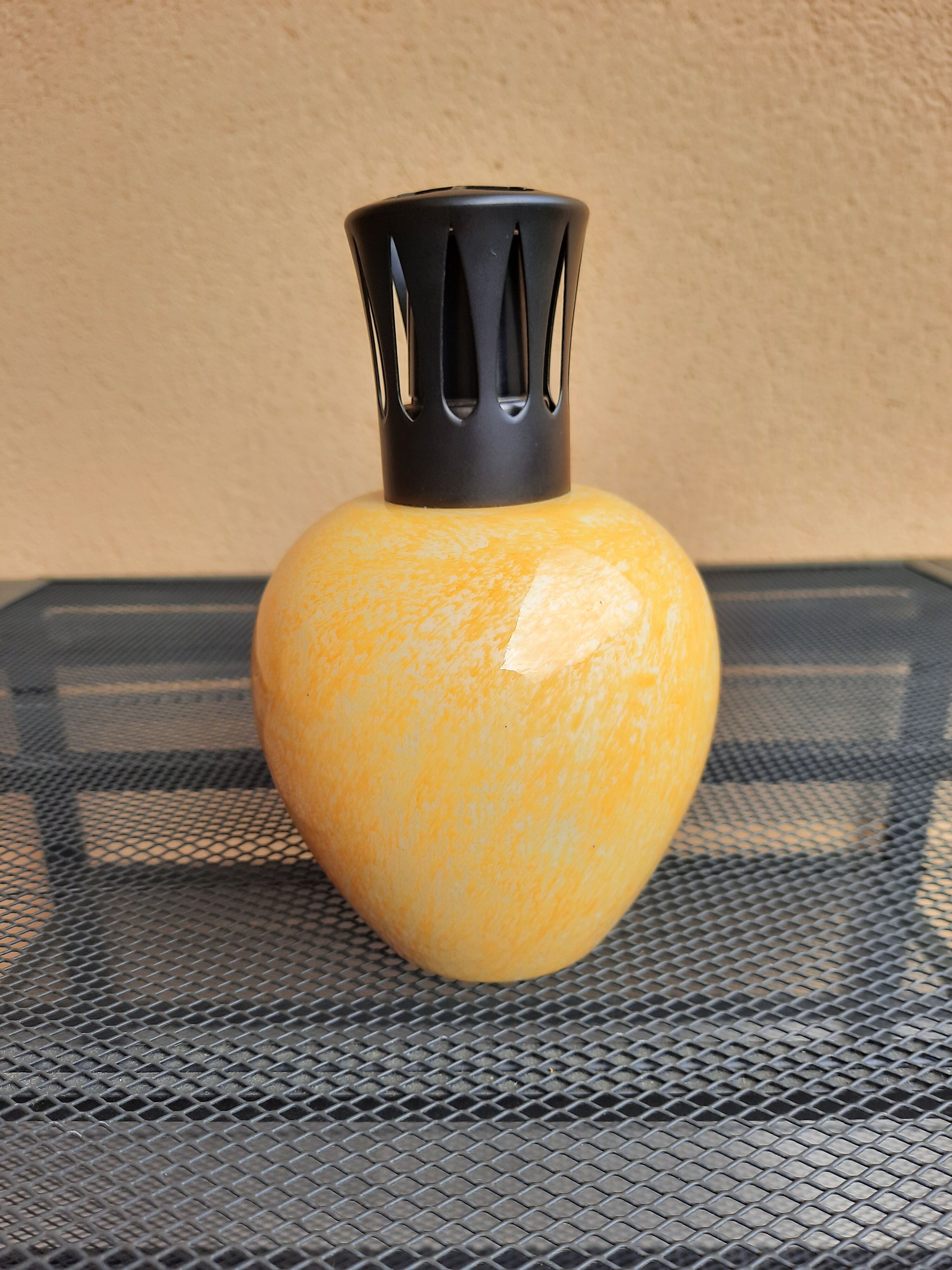 Berger lamp, st Clement's earthenware, complete, perfect condition. (broadcaster, mood perfume)