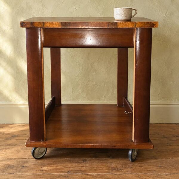 Table d’appoint / desserte Art déco en bois sur roulettes