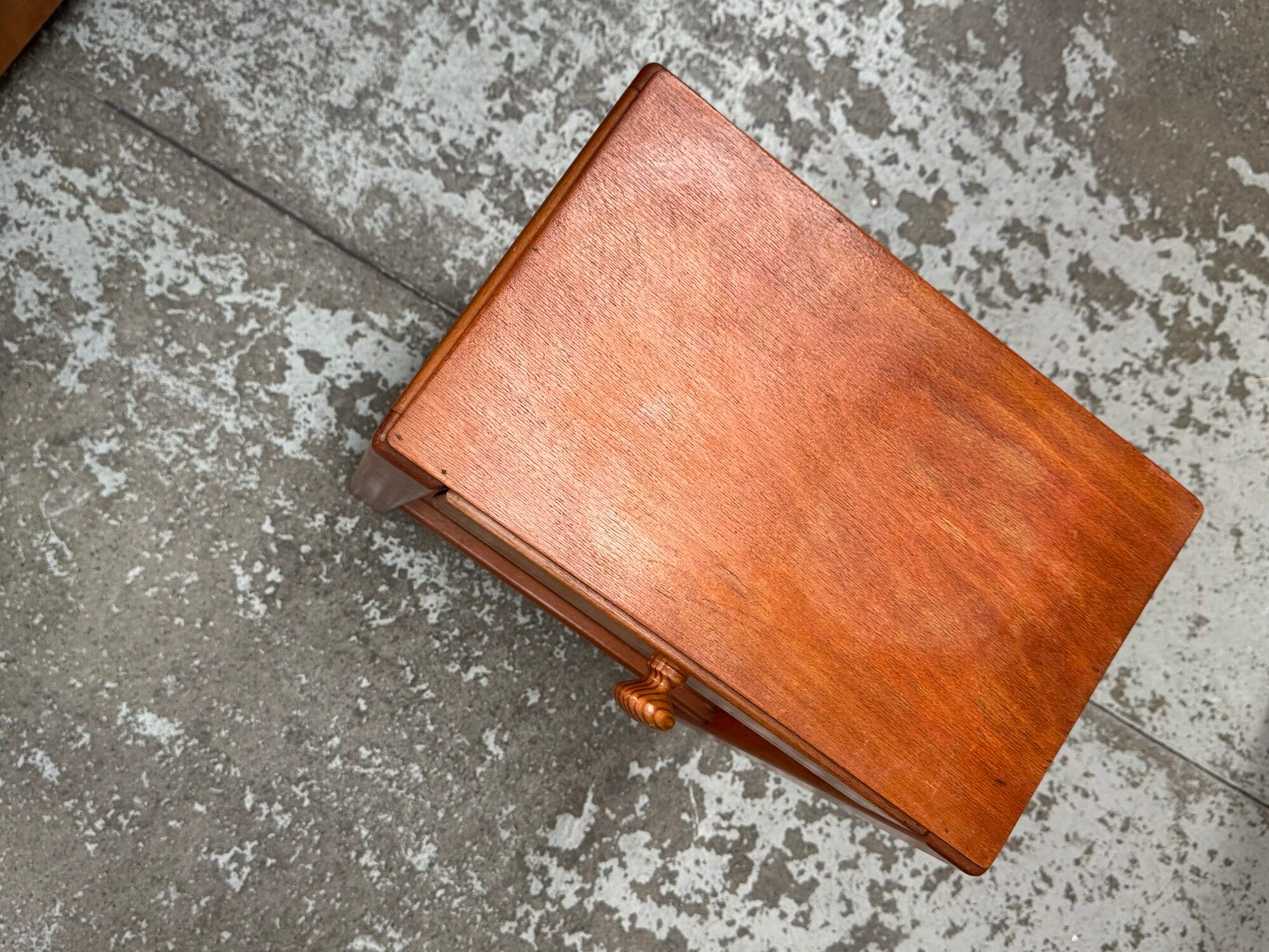 Bedside table