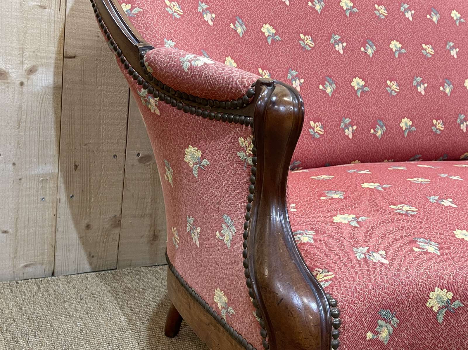 Napoleon III mahogany sofa