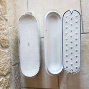 Saumonière émaillée luc & cie complète avec couvercle et égouttoir.