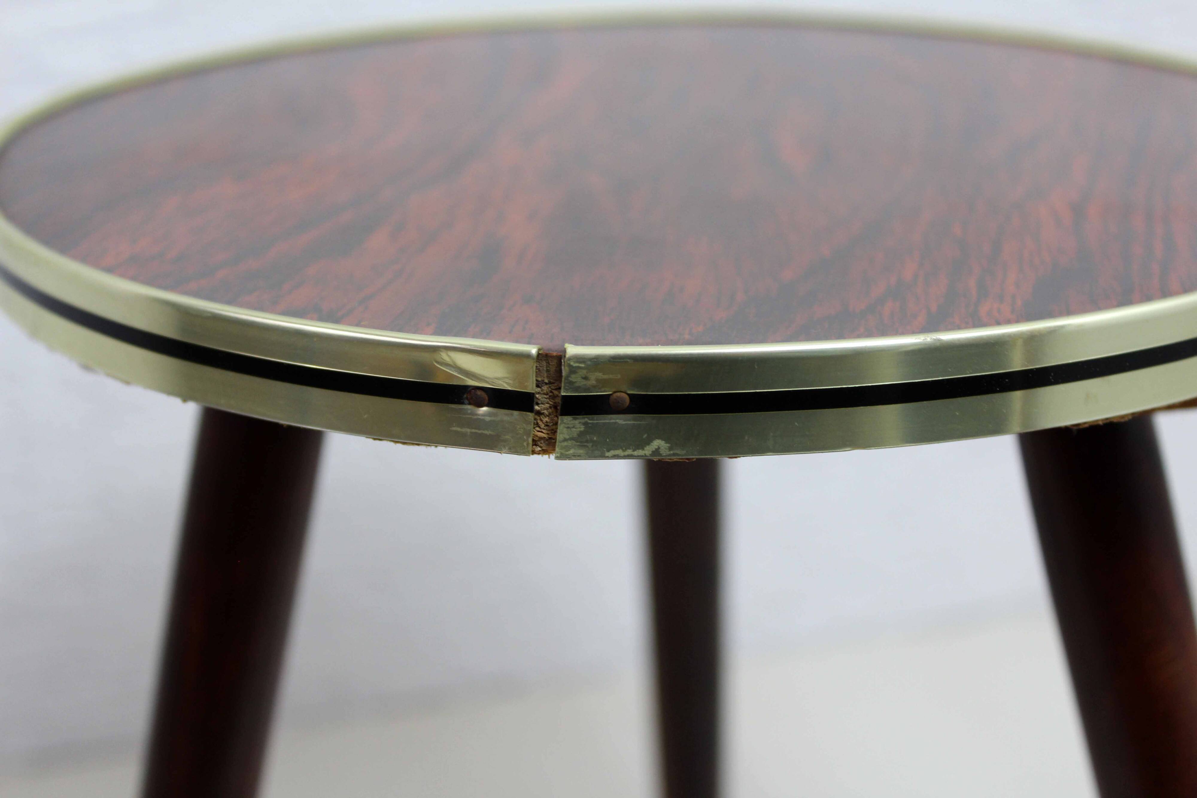 Round formica plant stand pedestal