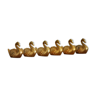 6 Golden swans bear name