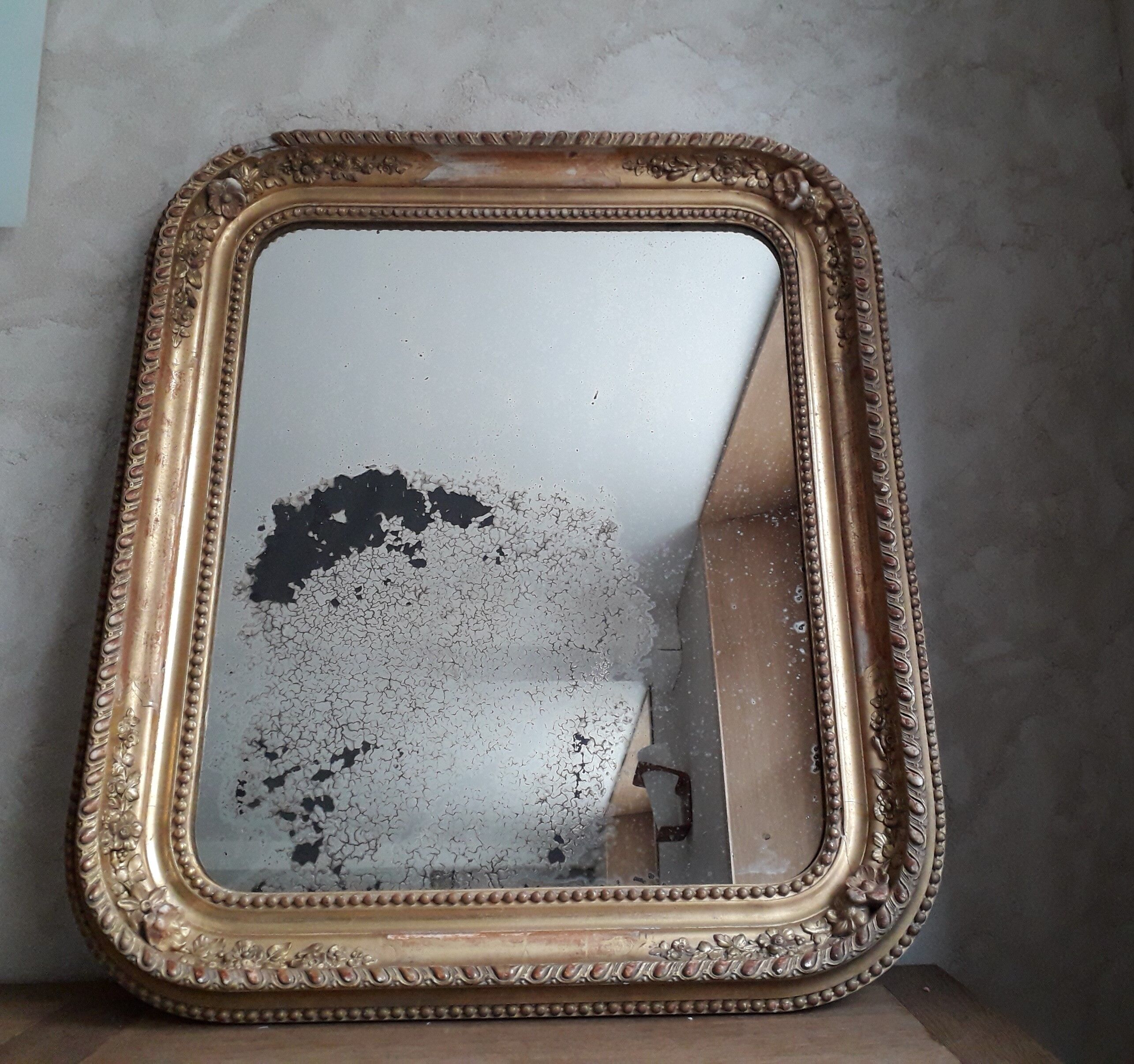 Ancient golden mirror